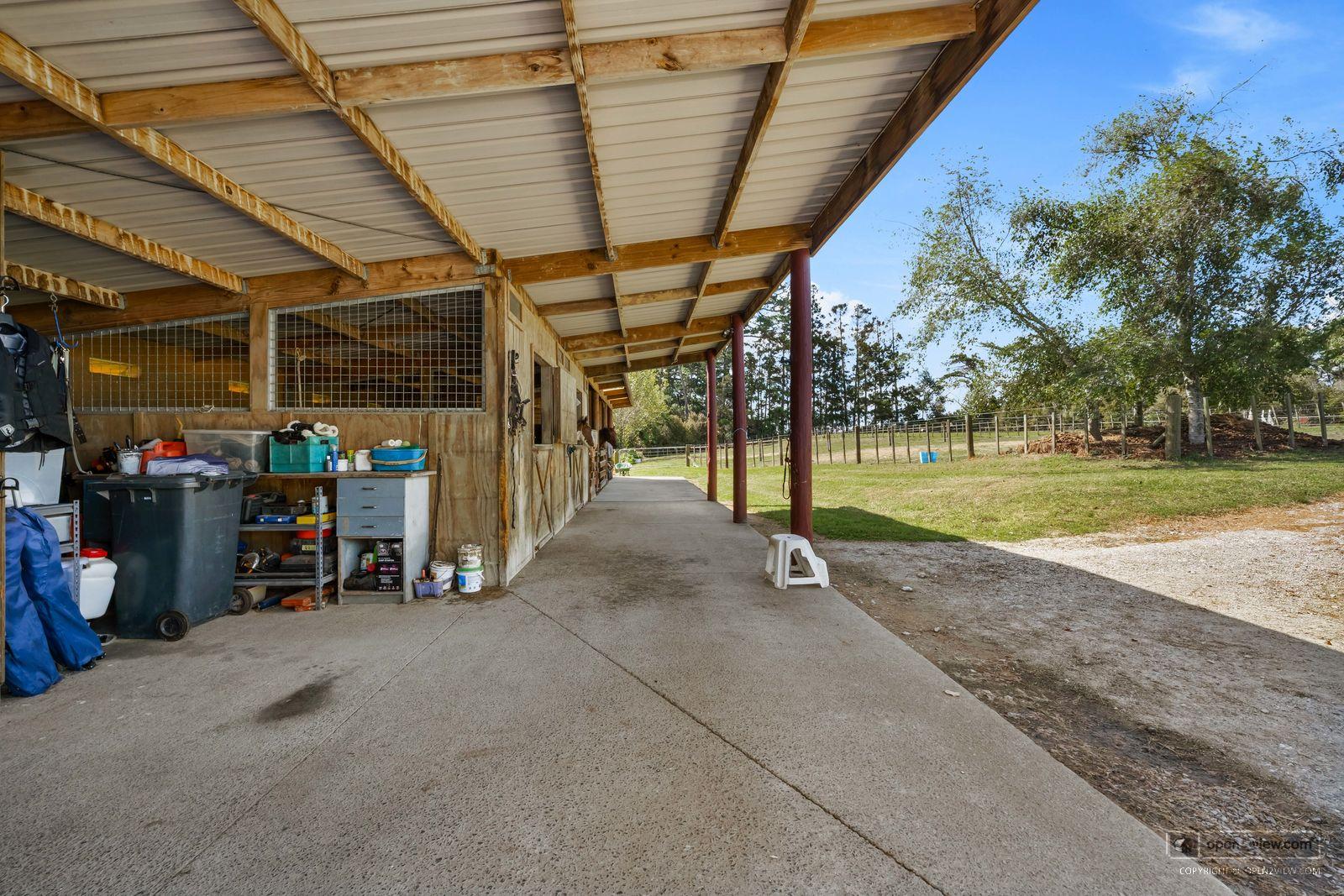 Slider image of 206 Trigg Road, Auckland