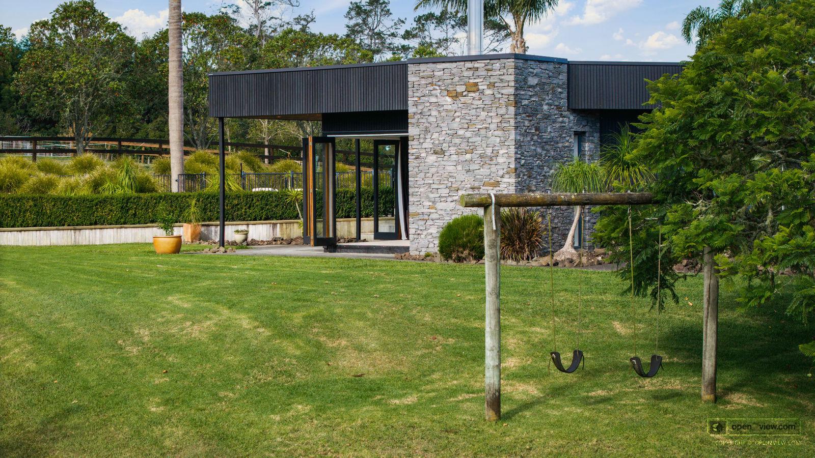 Slider image of 206 Trigg Road, Auckland