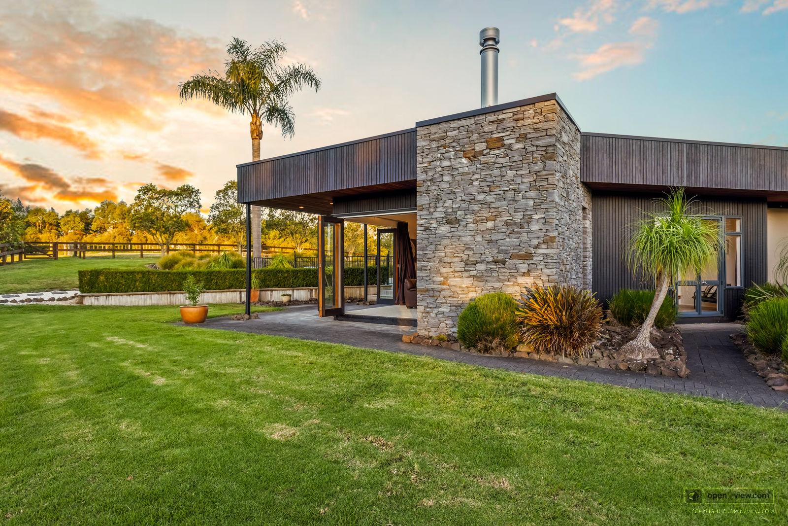 Slider image of 206 Trigg Road, Auckland