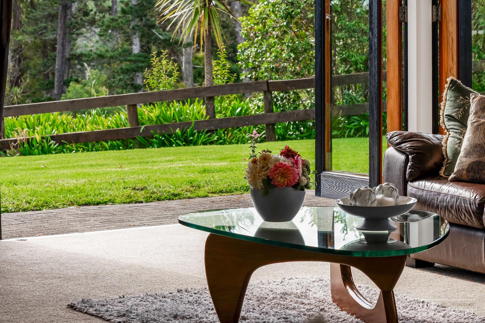 Slider image of 206 Trigg Road, Auckland