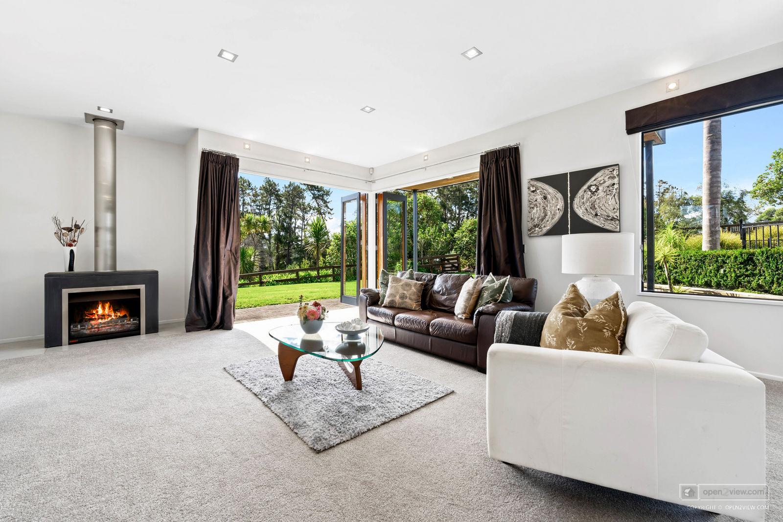 Slider image of 206 Trigg Road, Auckland