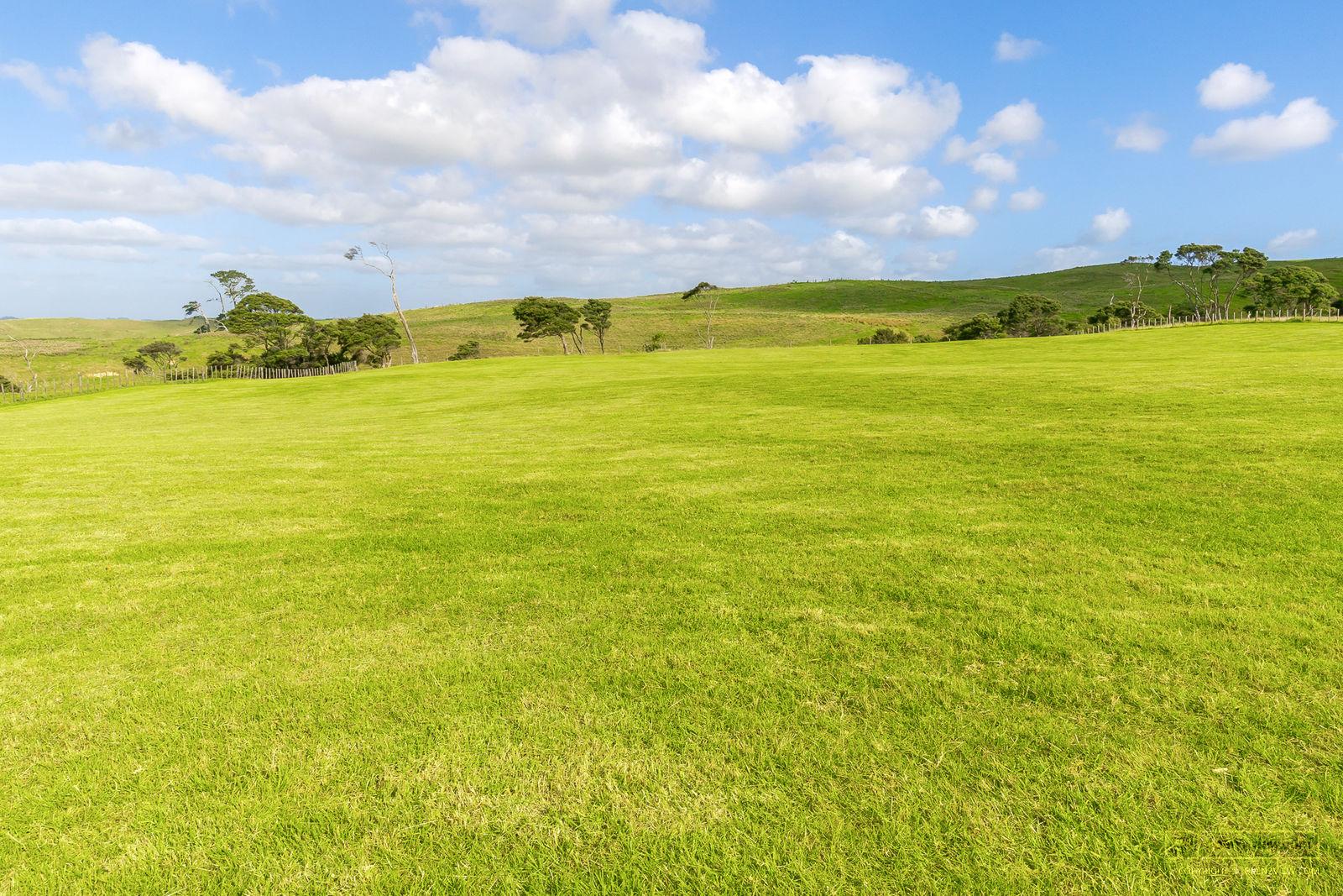 Slider image of 13 Slater Road, Auckland
