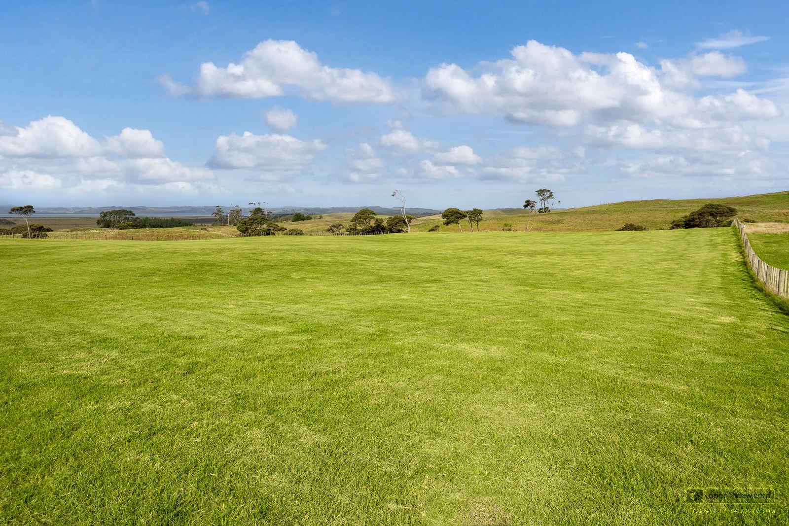 Slider image of 13 Slater Road, Auckland