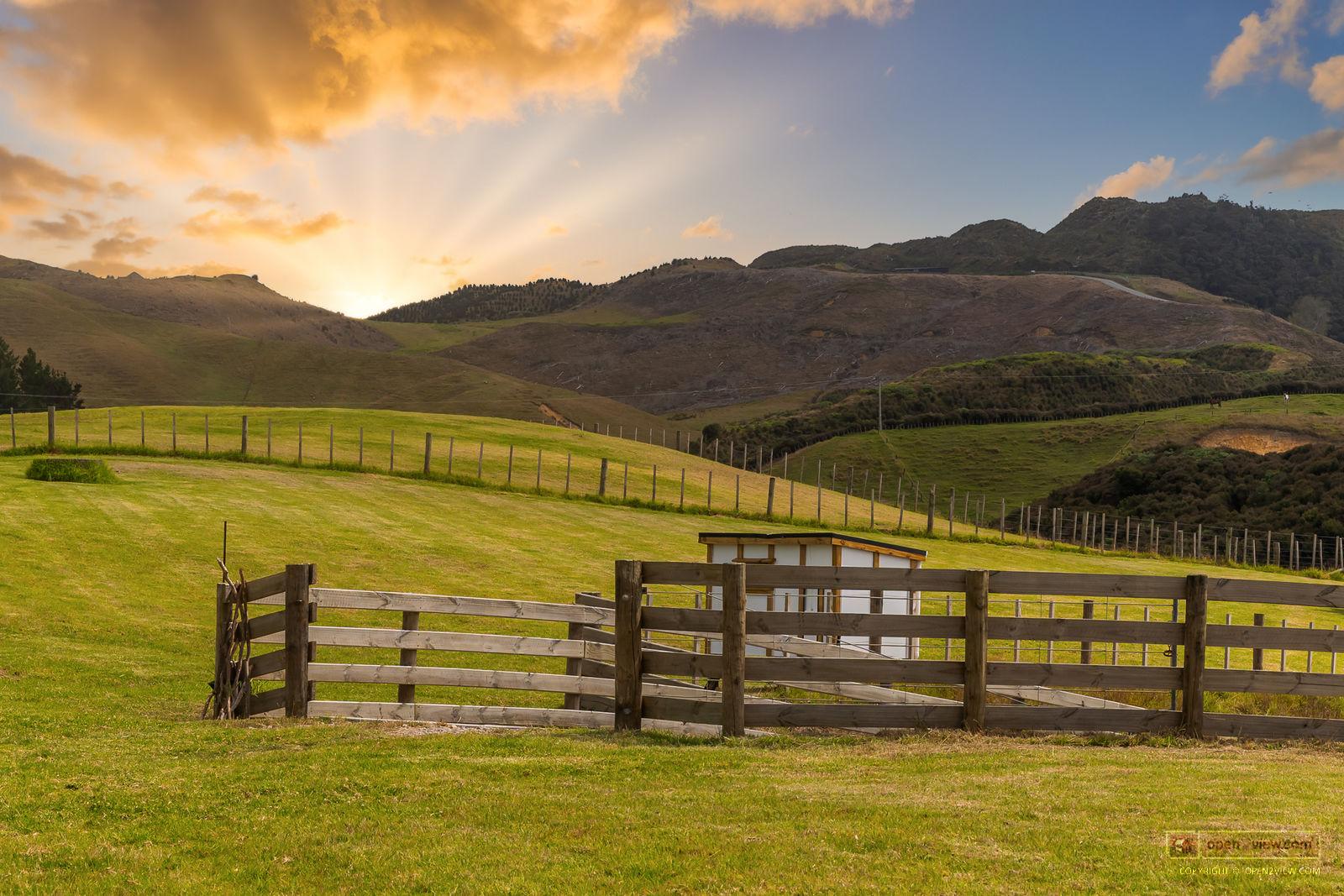 Slider image of 13 Slater Road, Auckland