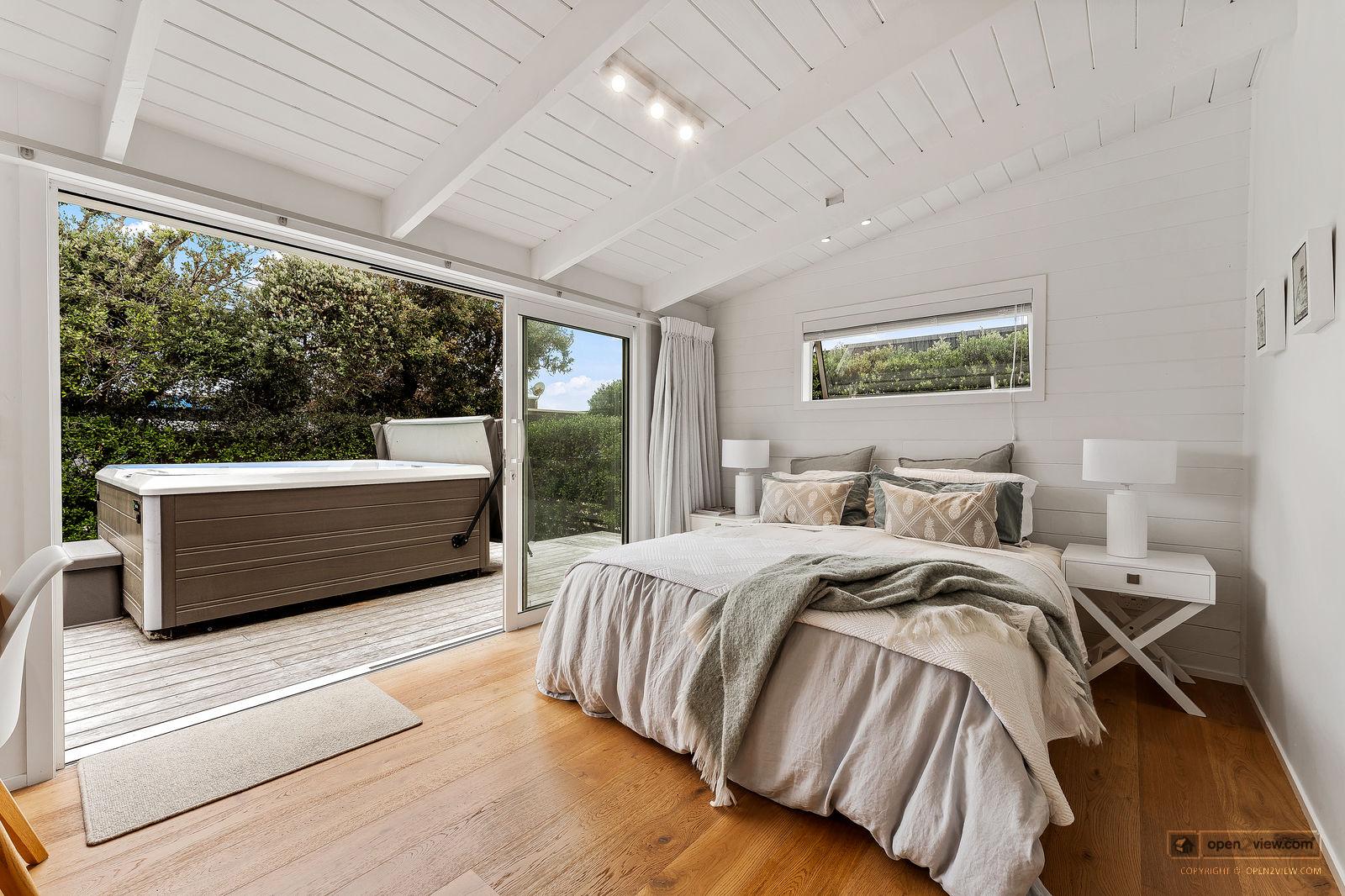 Slider image of 25 Esme Grove, Auckland