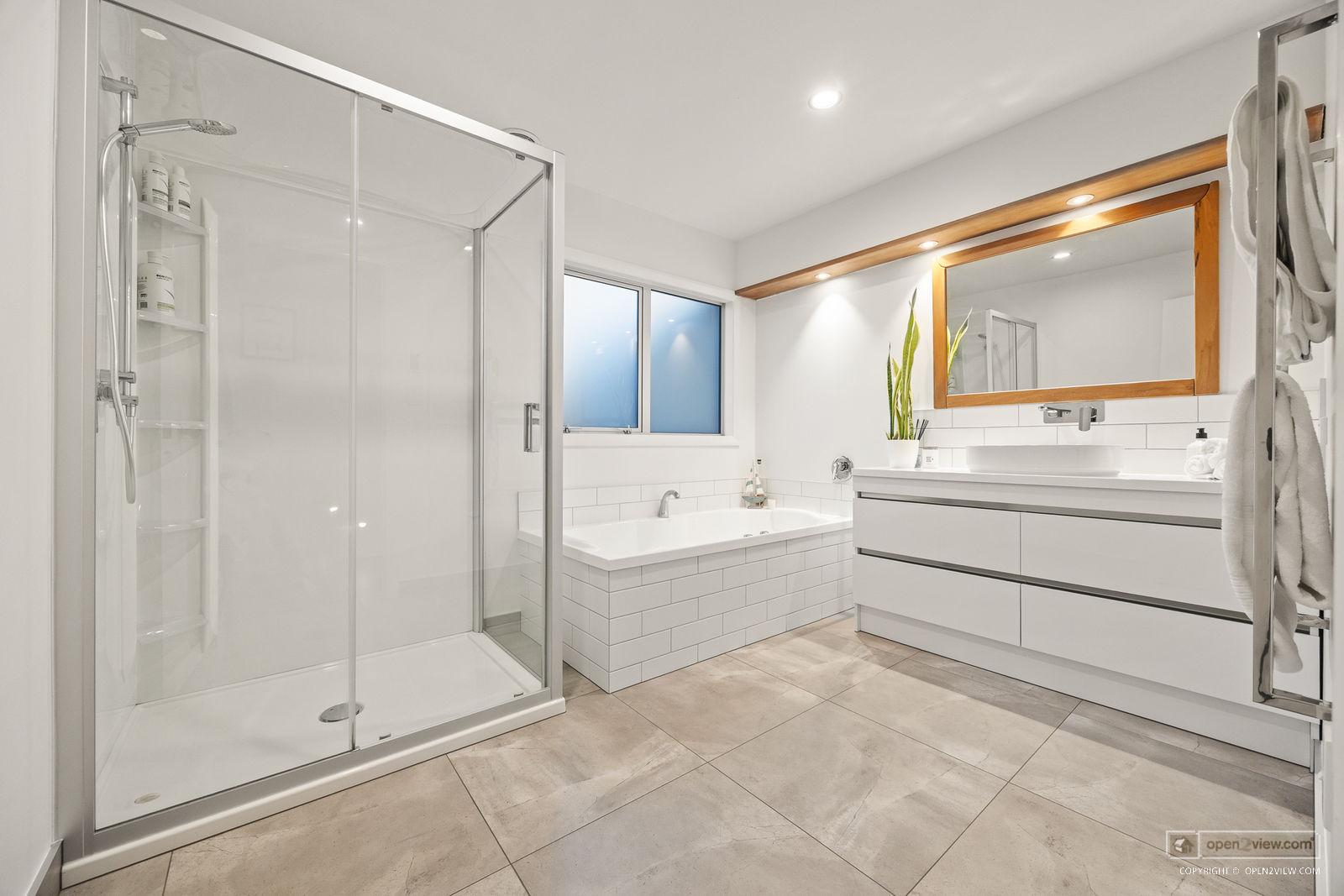 Slider image of 145 Hanham Road, Auckland