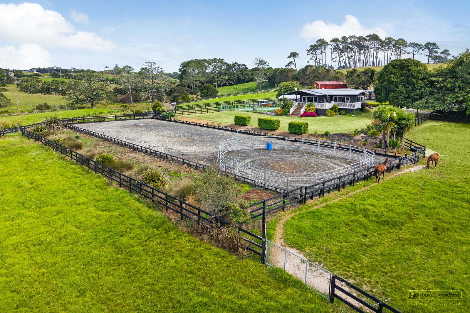 Slider image of 145 Hanham Road, Auckland