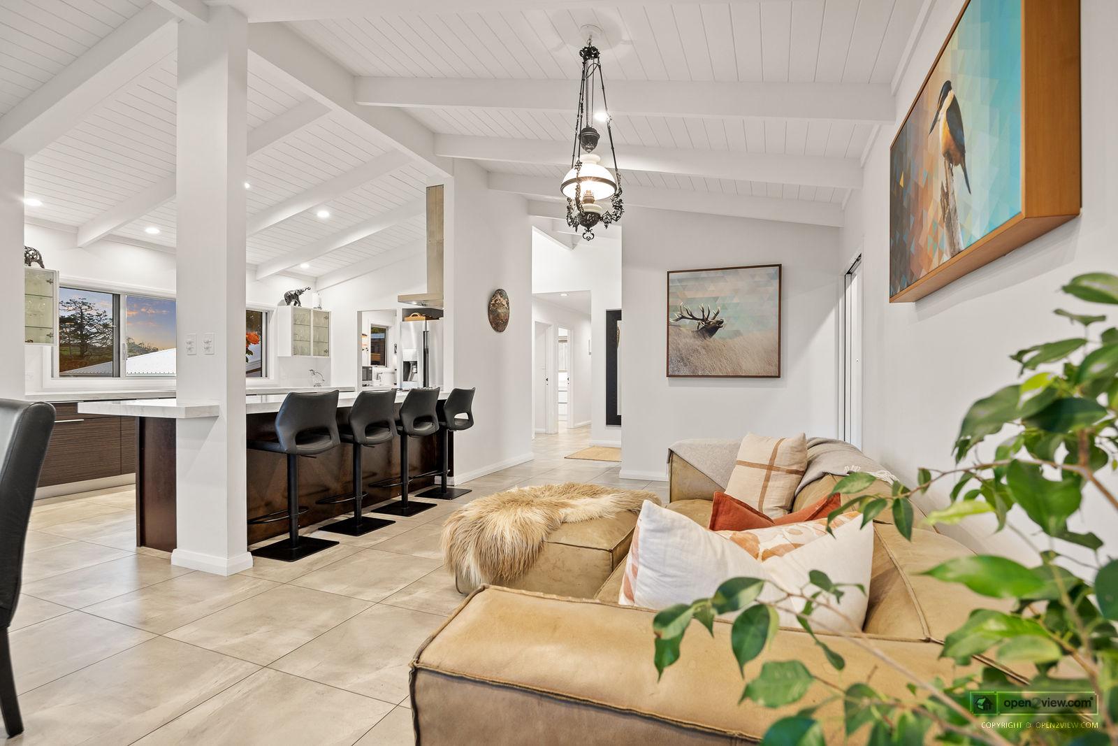 Slider image of 145 Hanham Road, Auckland