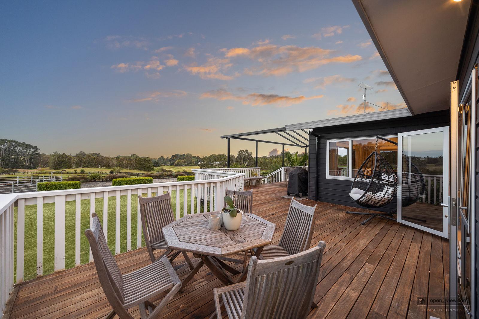 Slider image of 145 Hanham Road, Auckland