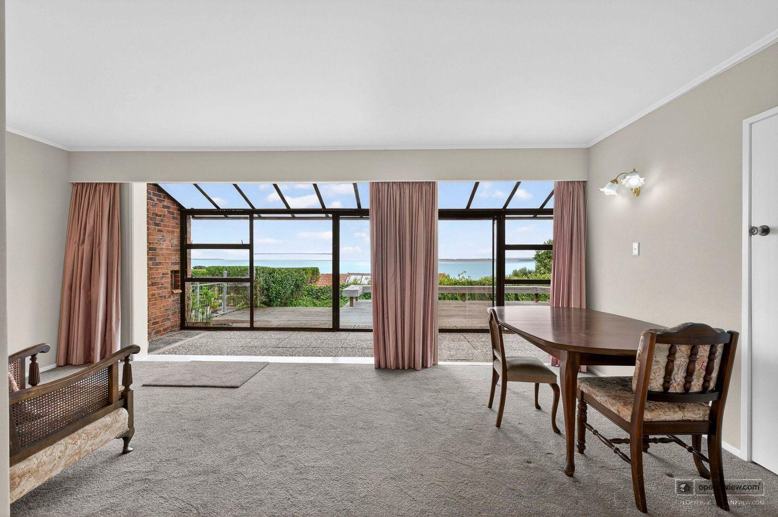 Slider image of 2/35 Kitchener Road, Auckland