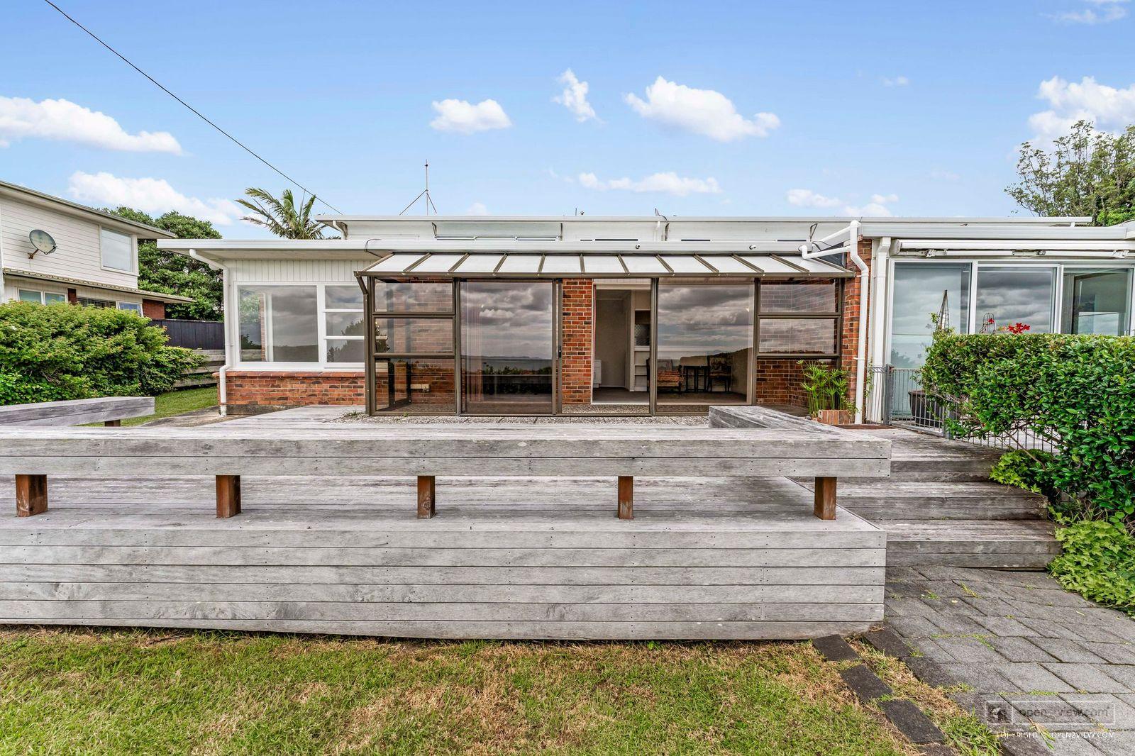 Slider image of 2/35 Kitchener Road, Auckland