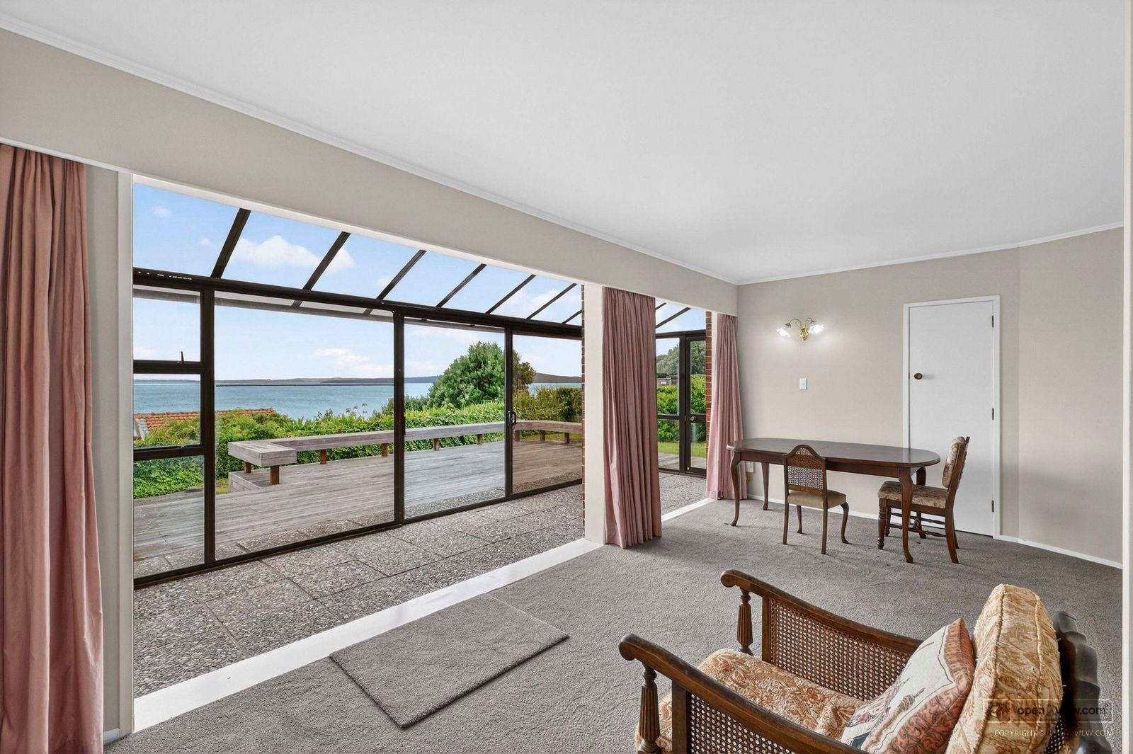 Slider image of 2/35 Kitchener Road, Auckland