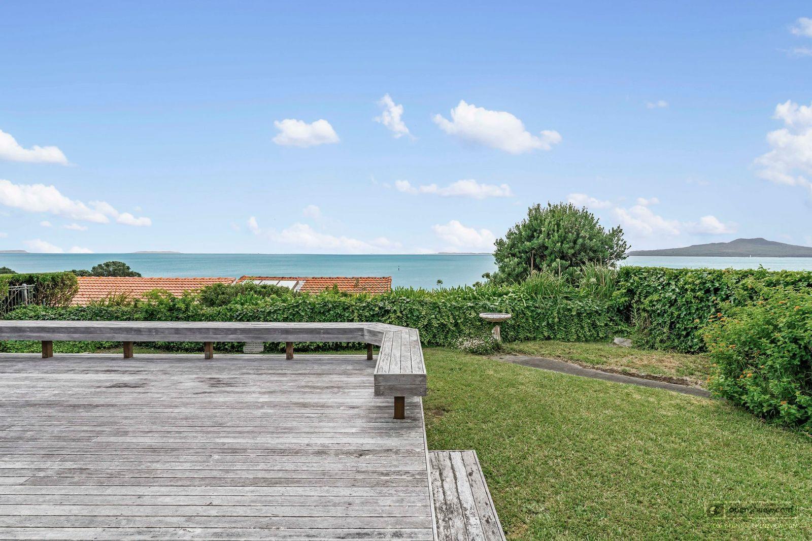 Slider image of 2/35 Kitchener Road, Auckland