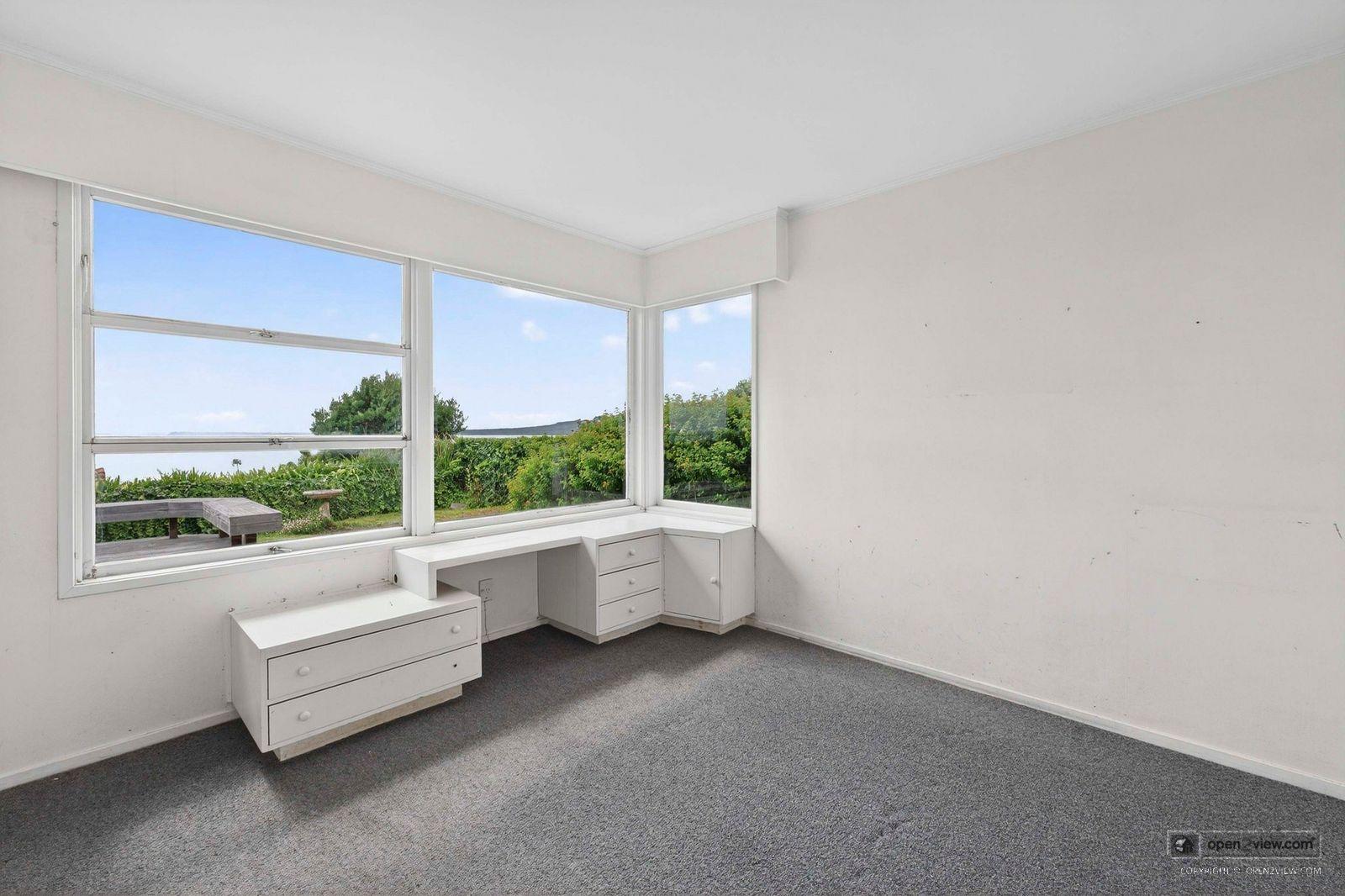 Slider image of 2/35 Kitchener Road, Auckland