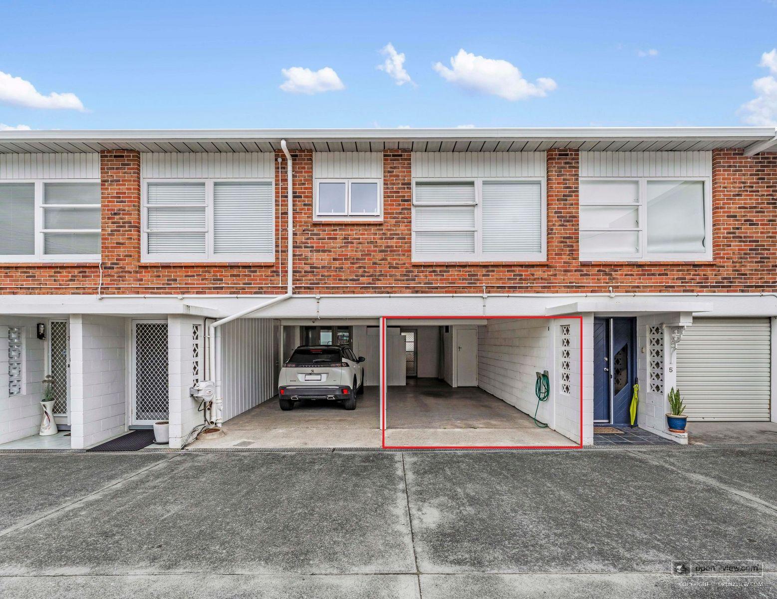 Slider image of 2/35 Kitchener Road, Auckland