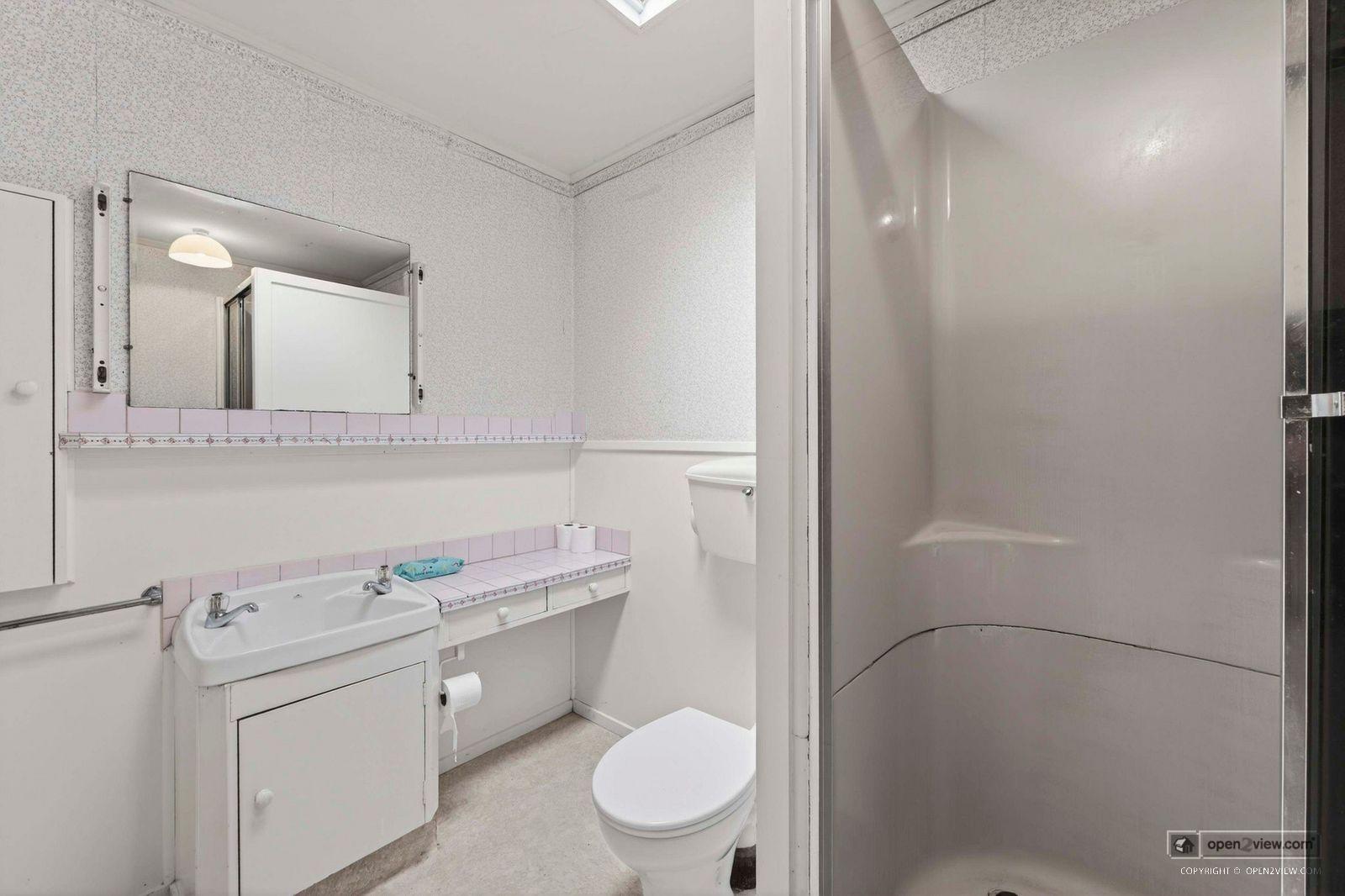 Slider image of 2/35 Kitchener Road, Auckland