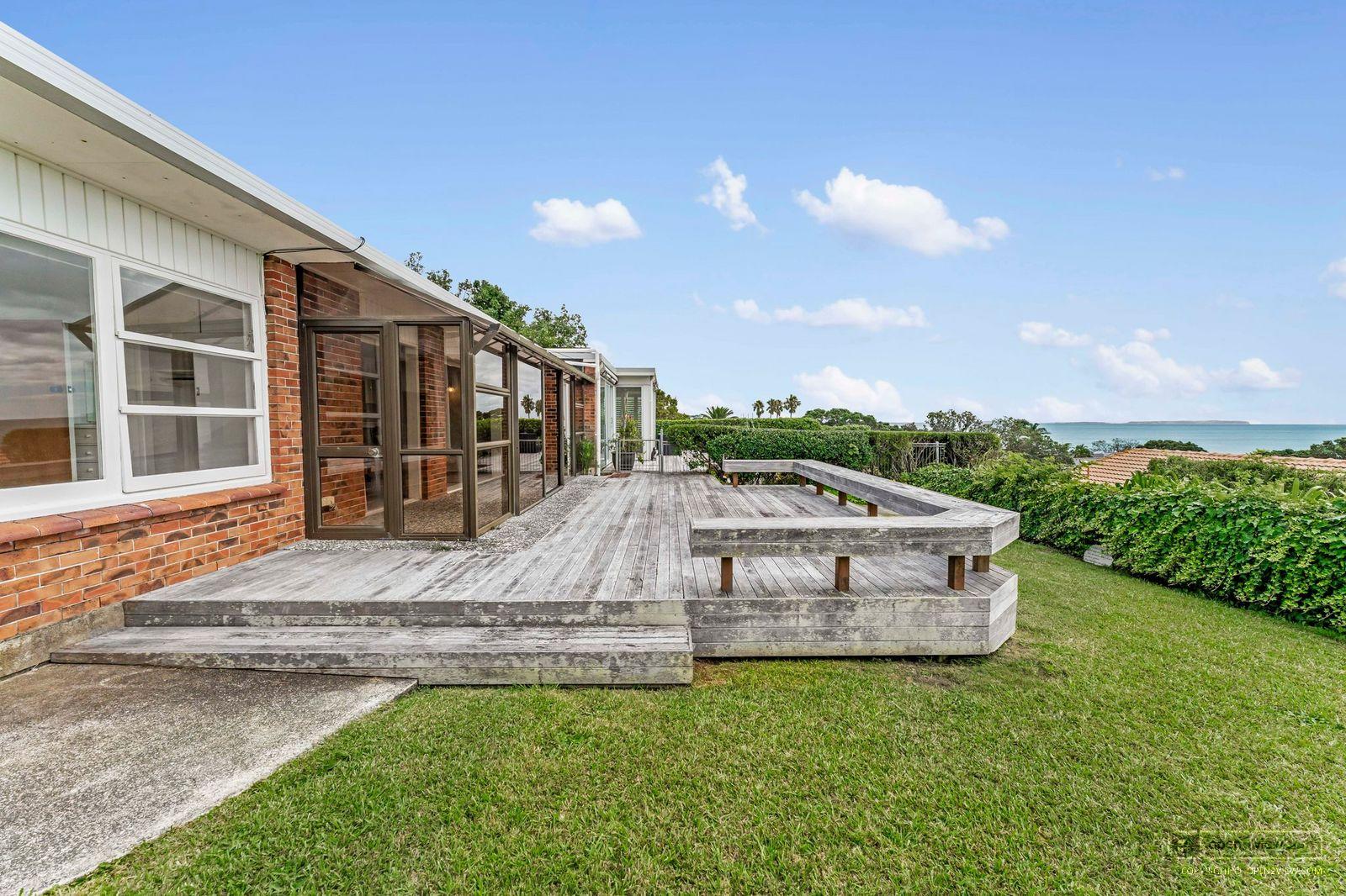 Slider image of 2/35 Kitchener Road, Auckland