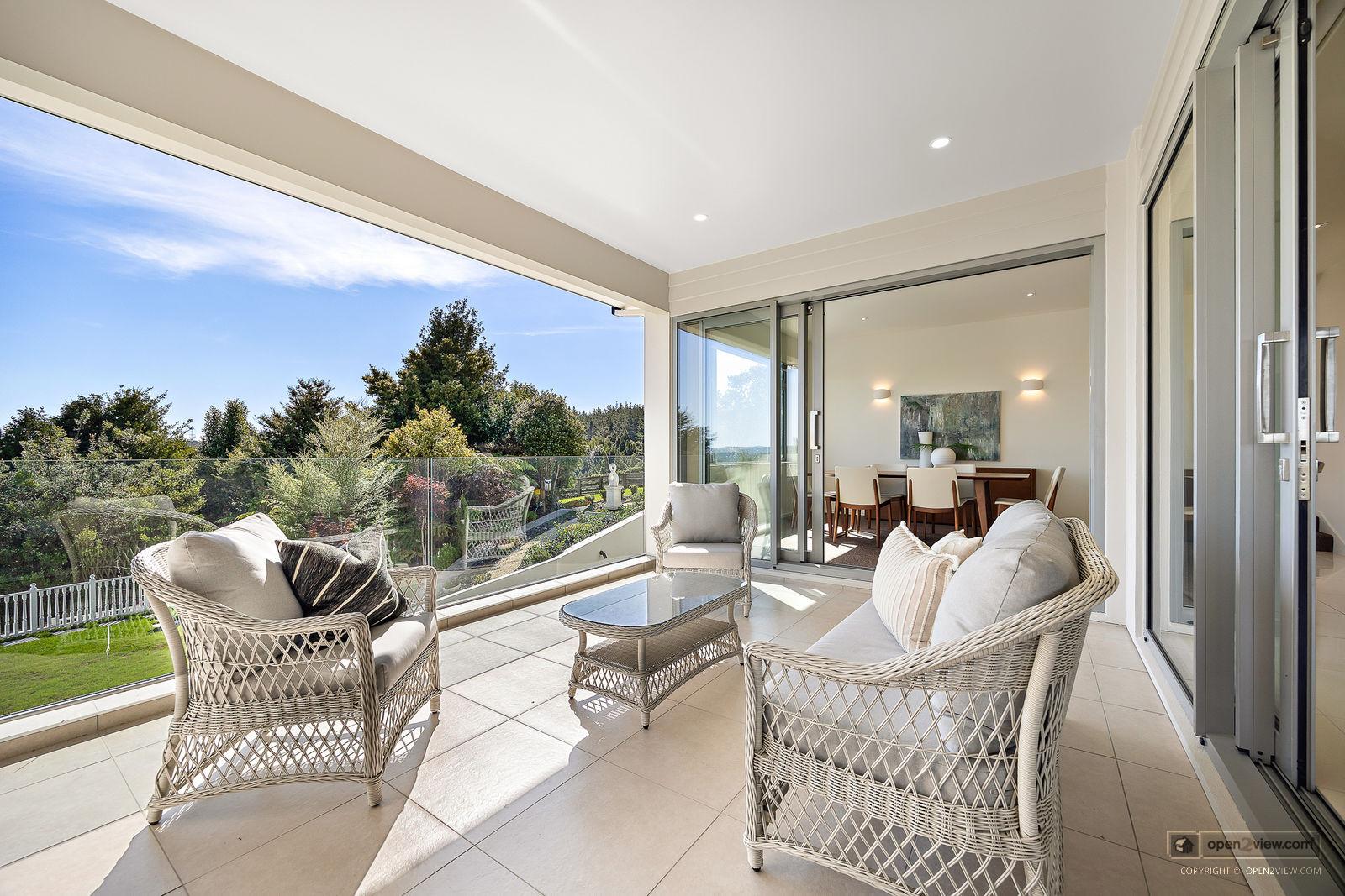 Slider image of 55 Pinetone Road, Auckland