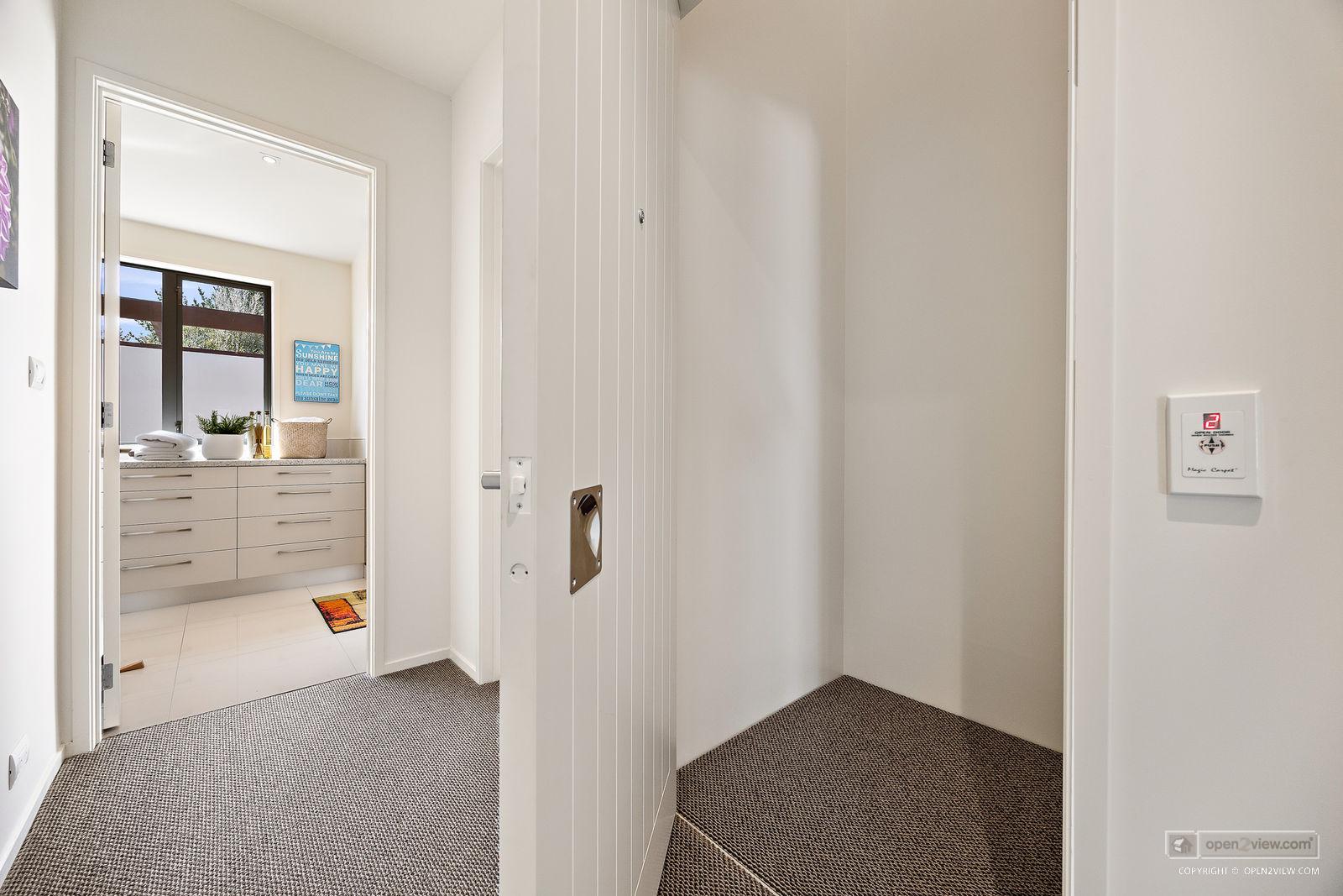 Slider image of 55 Pinetone Road, Auckland