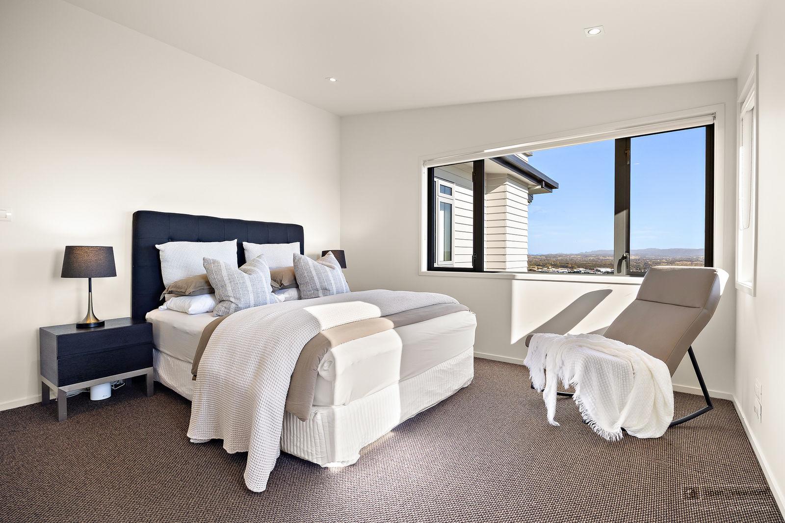 Slider image of 55 Pinetone Road, Auckland
