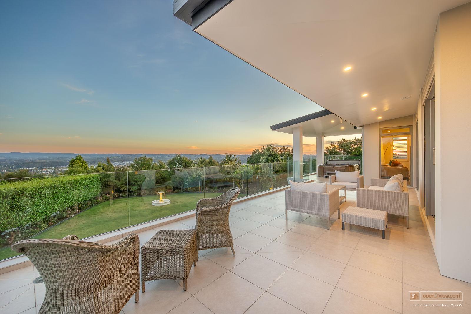 Slider image of 55 Pinetone Road, Auckland