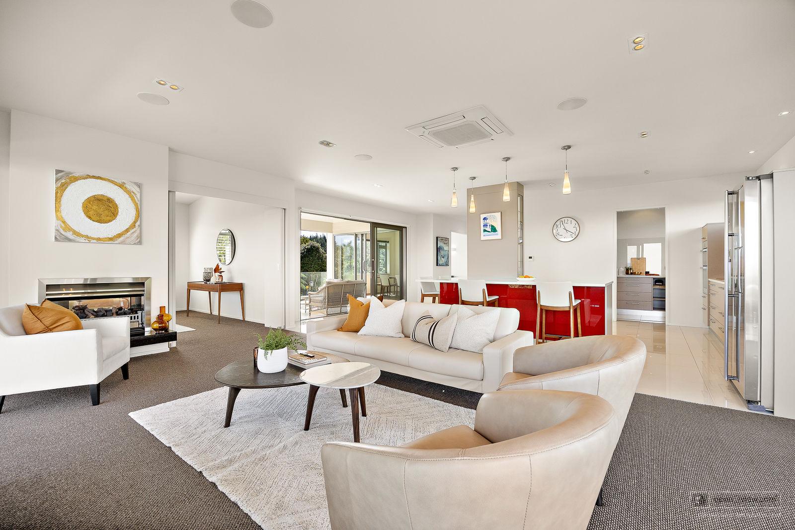 Slider image of 55 Pinetone Road, Auckland