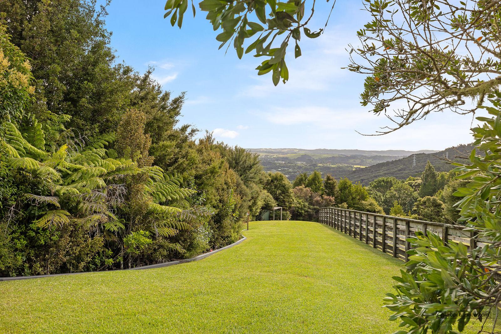 Slider image of 55 Pinetone Road, Auckland