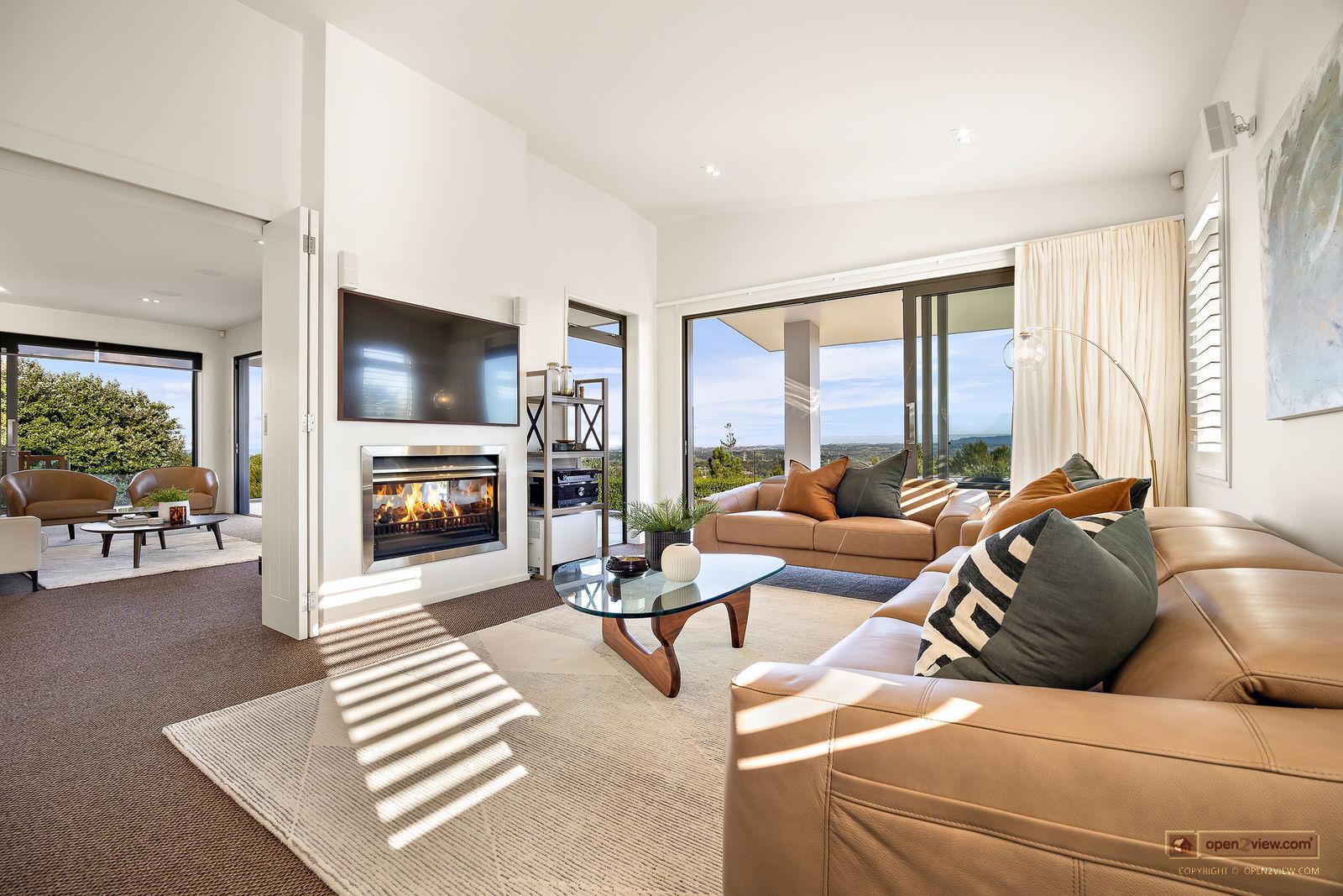 Slider image of 55 Pinetone Road, Auckland