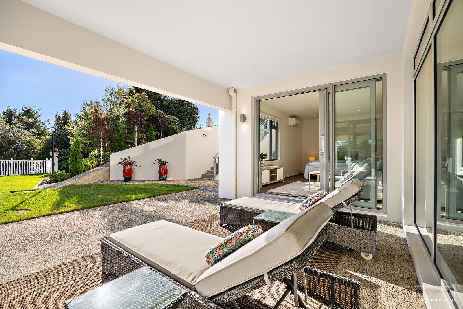 Slider image of 55 Pinetone Road, Auckland