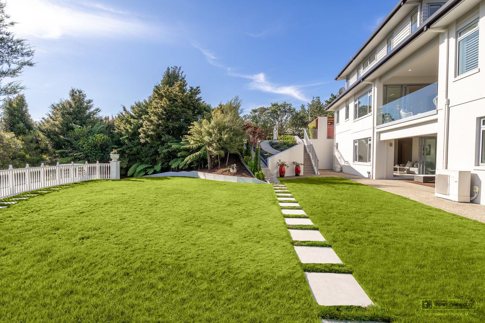 Slider image of 55 Pinetone Road, Auckland