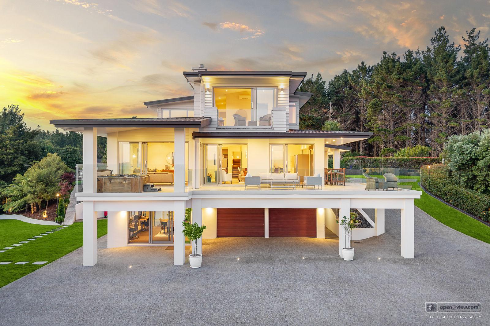 Slider image of 55 Pinetone Road, Auckland