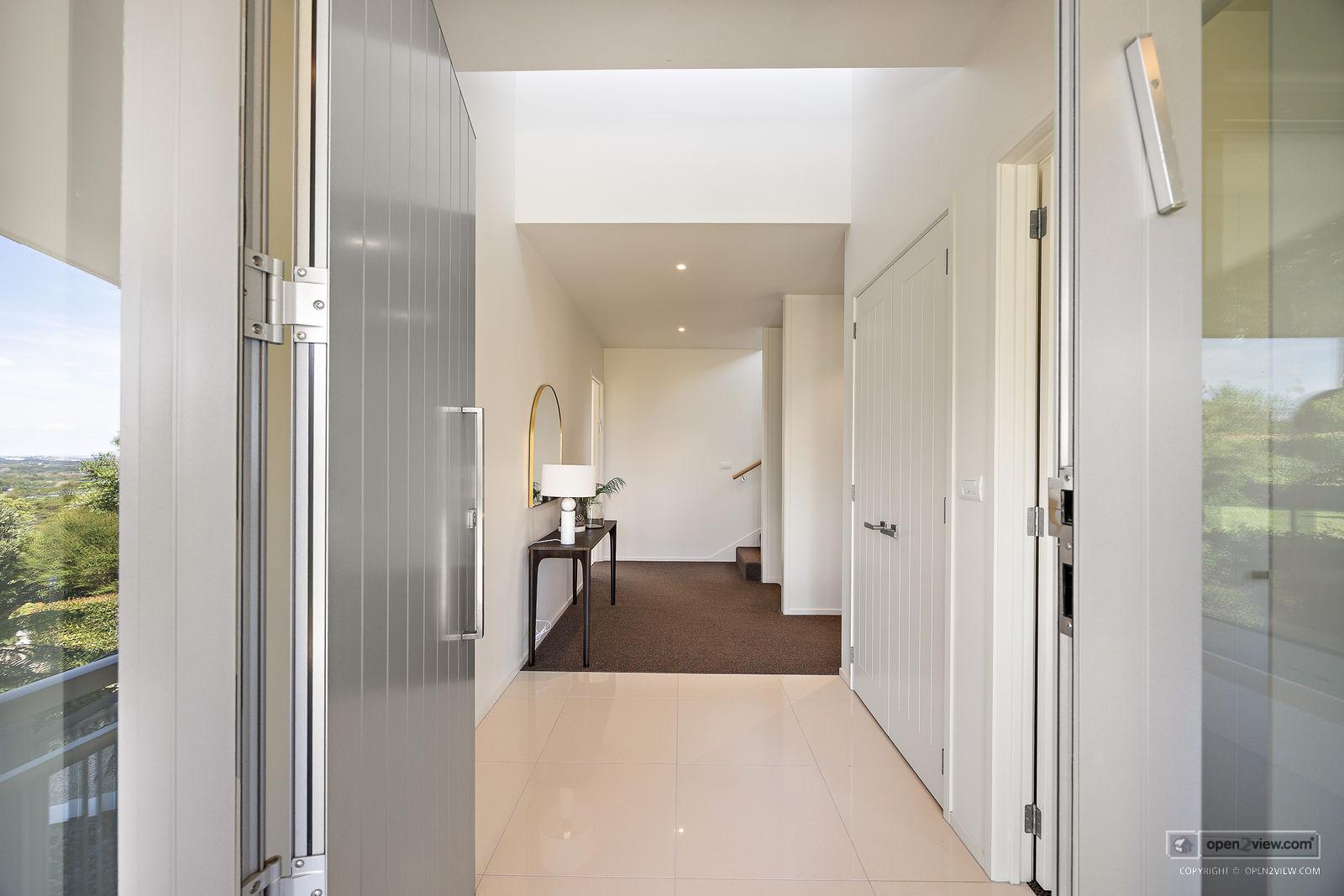 Slider image of 55 Pinetone Road, Auckland