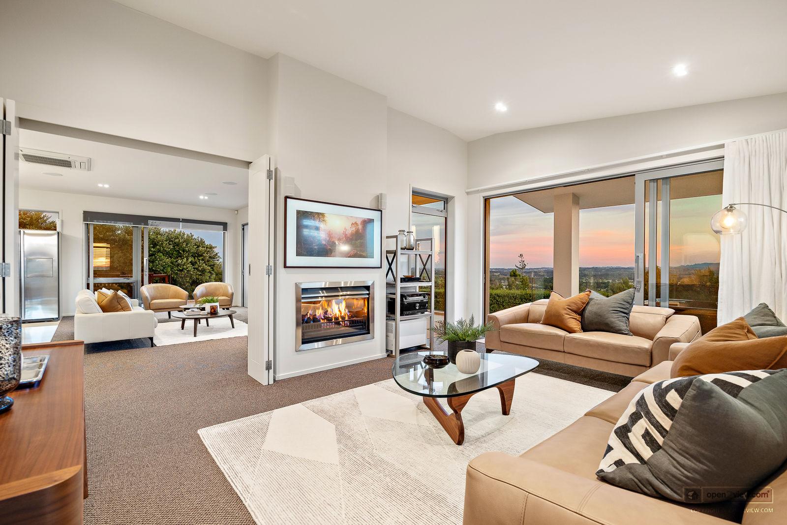 Slider image of 55 Pinetone Road, Auckland