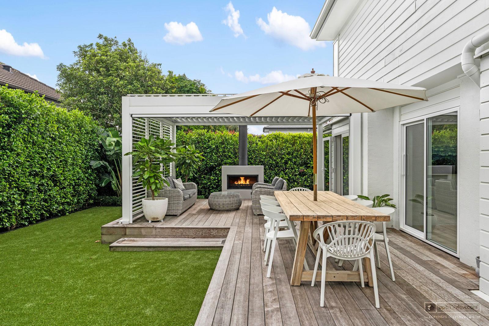 Slider image of 44 Milford Road, Auckland