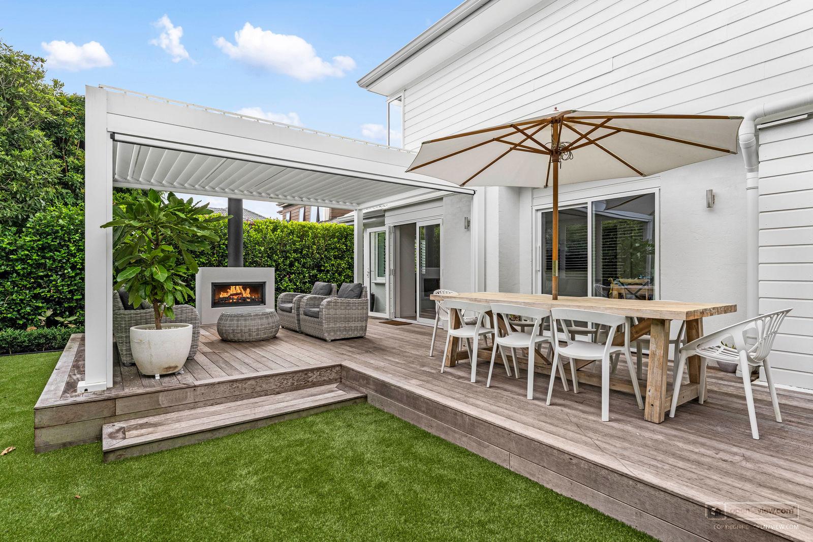 Slider image of 44 Milford Road, Auckland