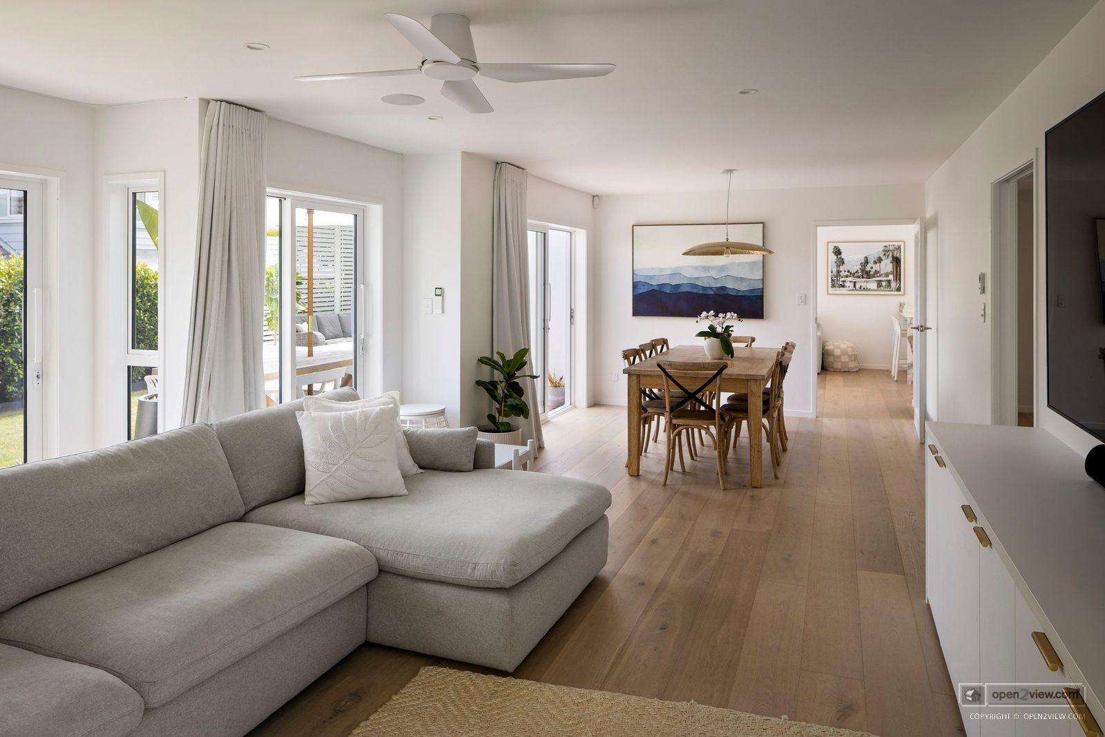 Slider image of 44 Milford Road, Auckland