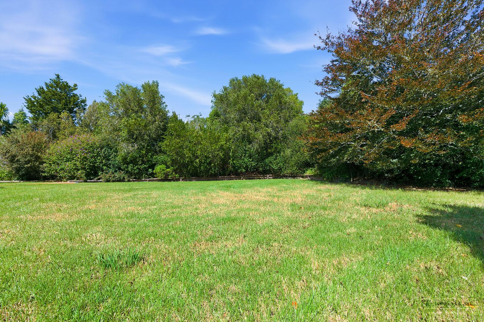 Slider image of 45C Robinson Road, Auckland