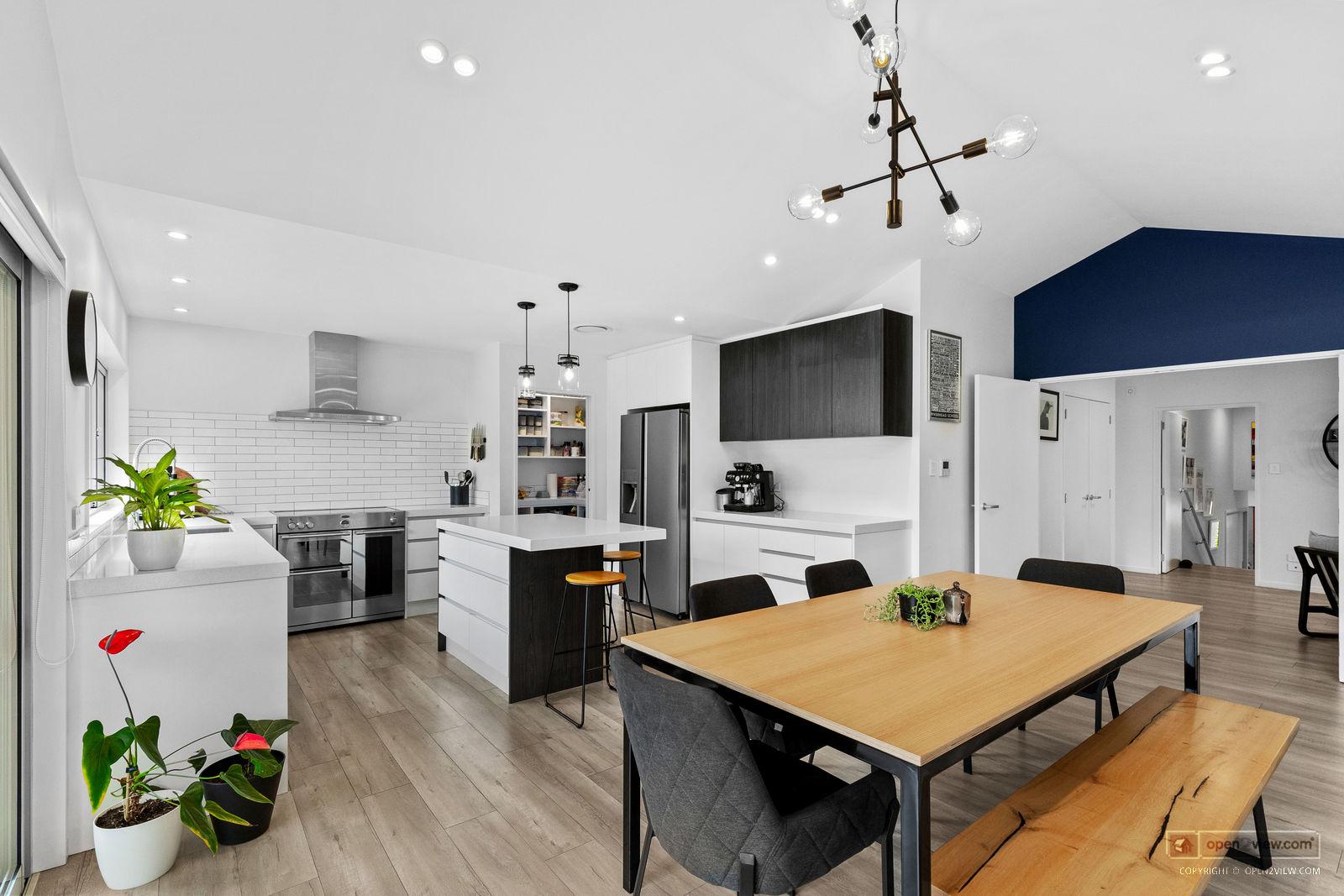 Slider image of 21 Alexandra Street, Auckland