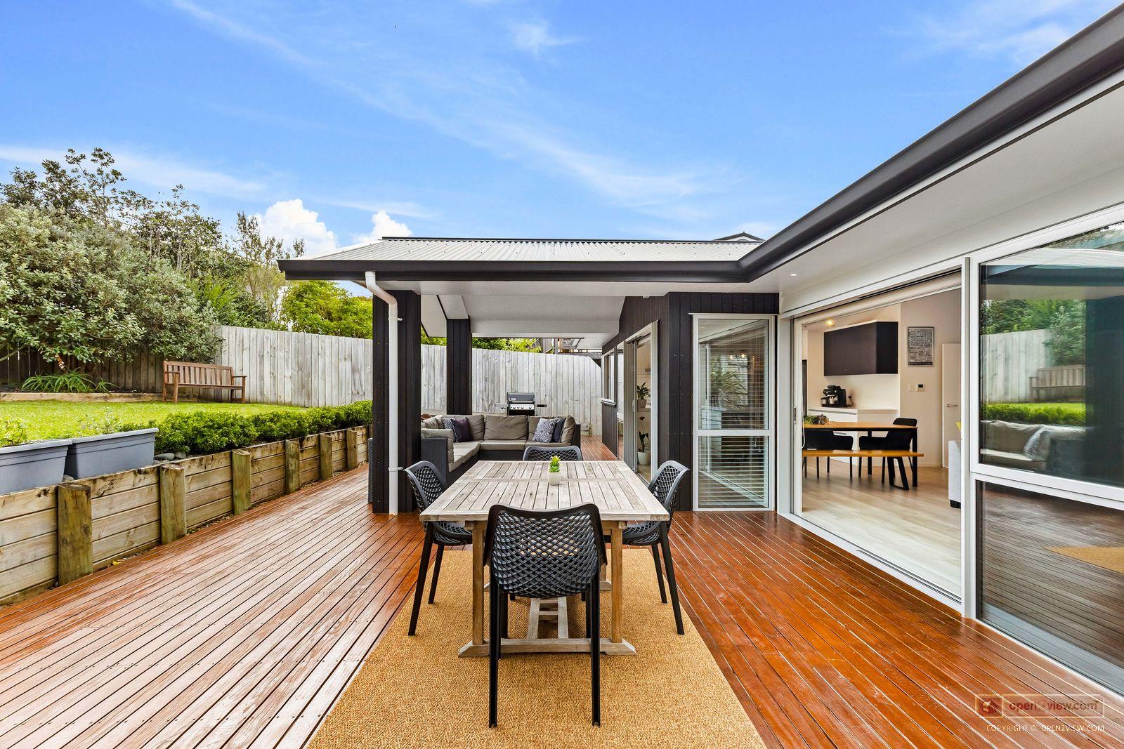 Slider image of 21 Alexandra Street, Auckland