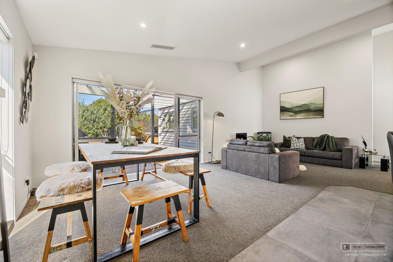 Slider image of 8 Sir Lincoln Drive, Auckland