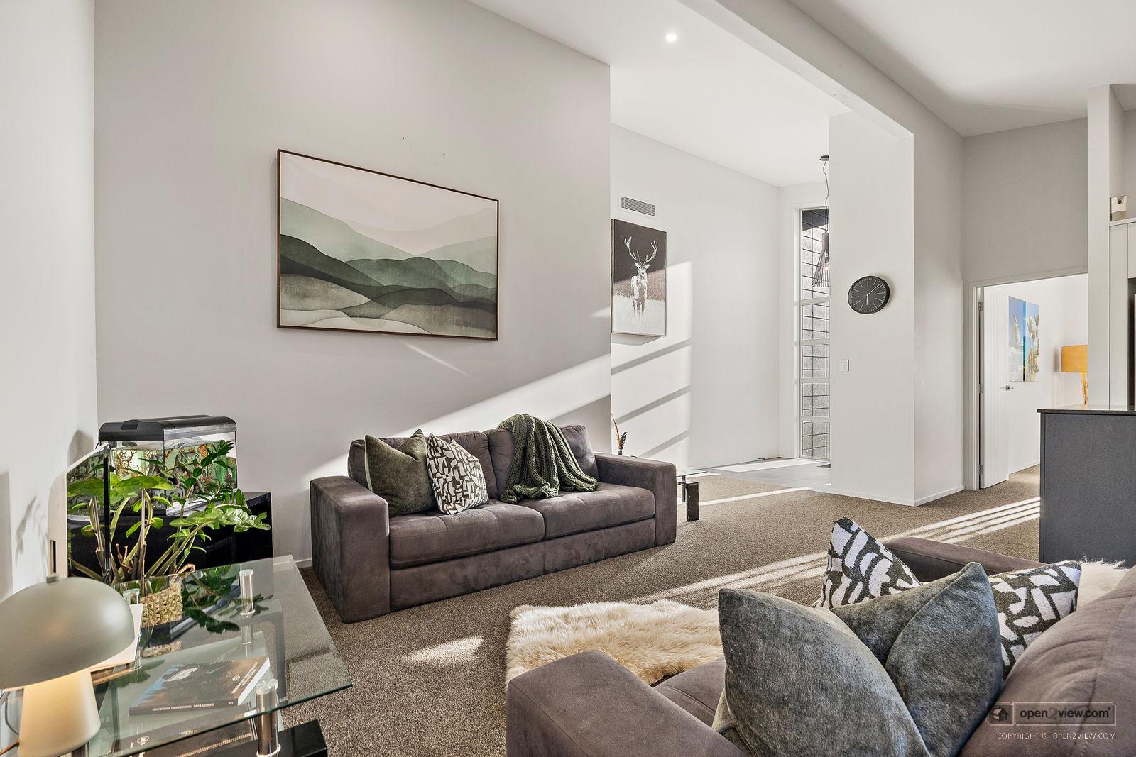 Slider image of 8 Sir Lincoln Drive, Auckland