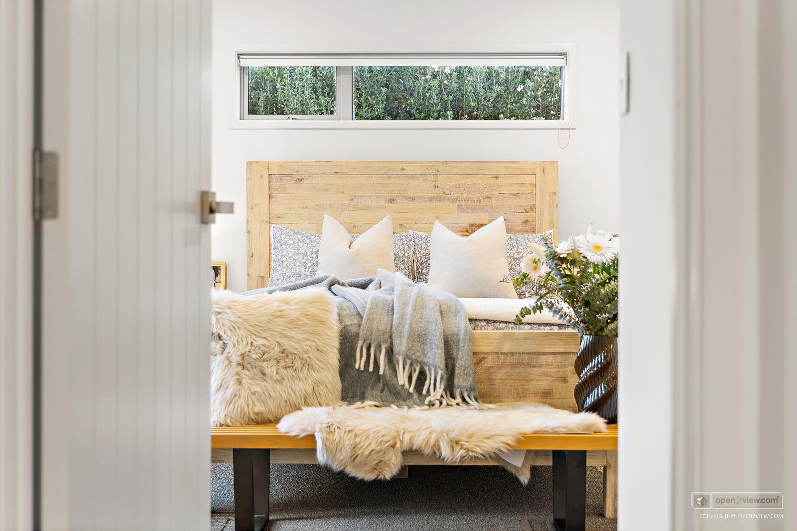 Slider image of 8 Sir Lincoln Drive, Auckland