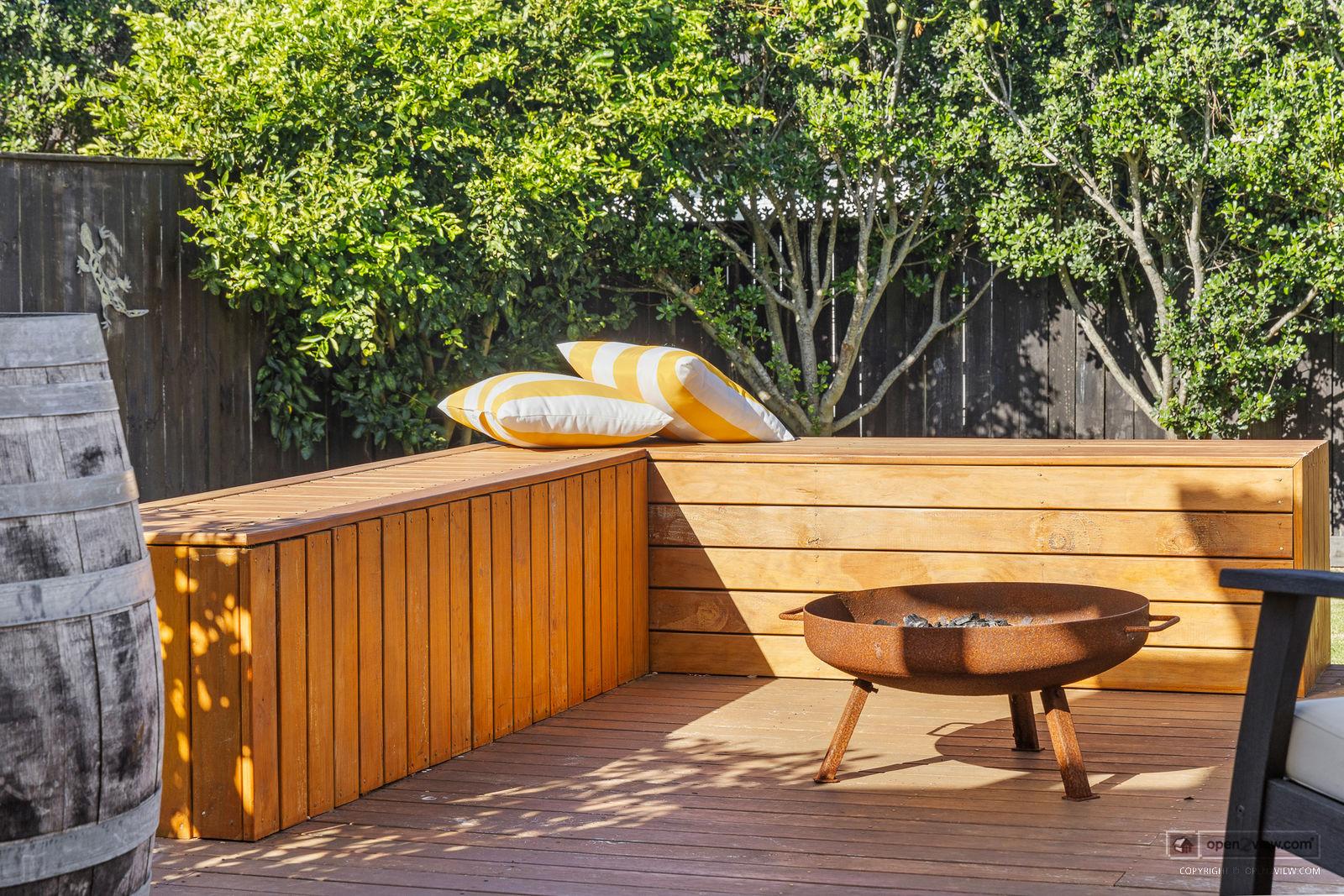 Slider image of 8 Sir Lincoln Drive, Auckland