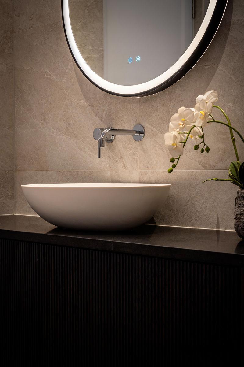 Slider image of 60 Milford Road, Auckland