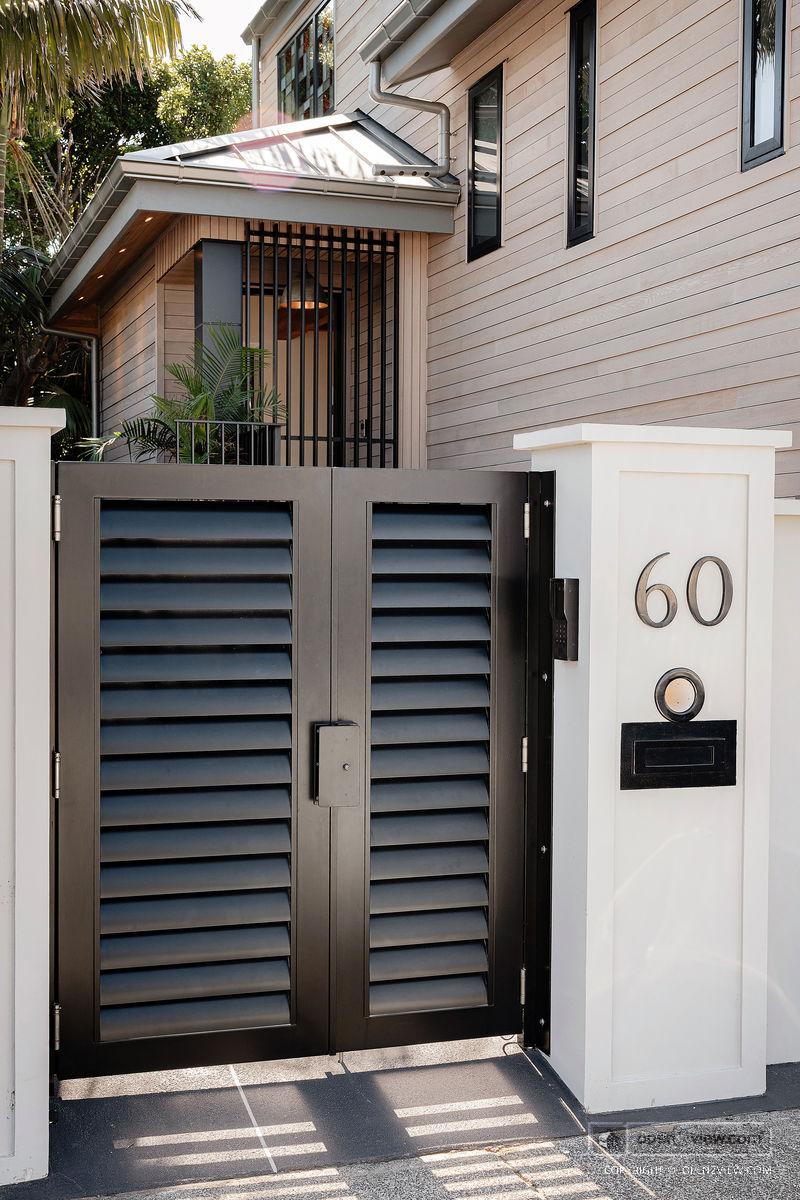 Slider image of 60 Milford Road, Auckland