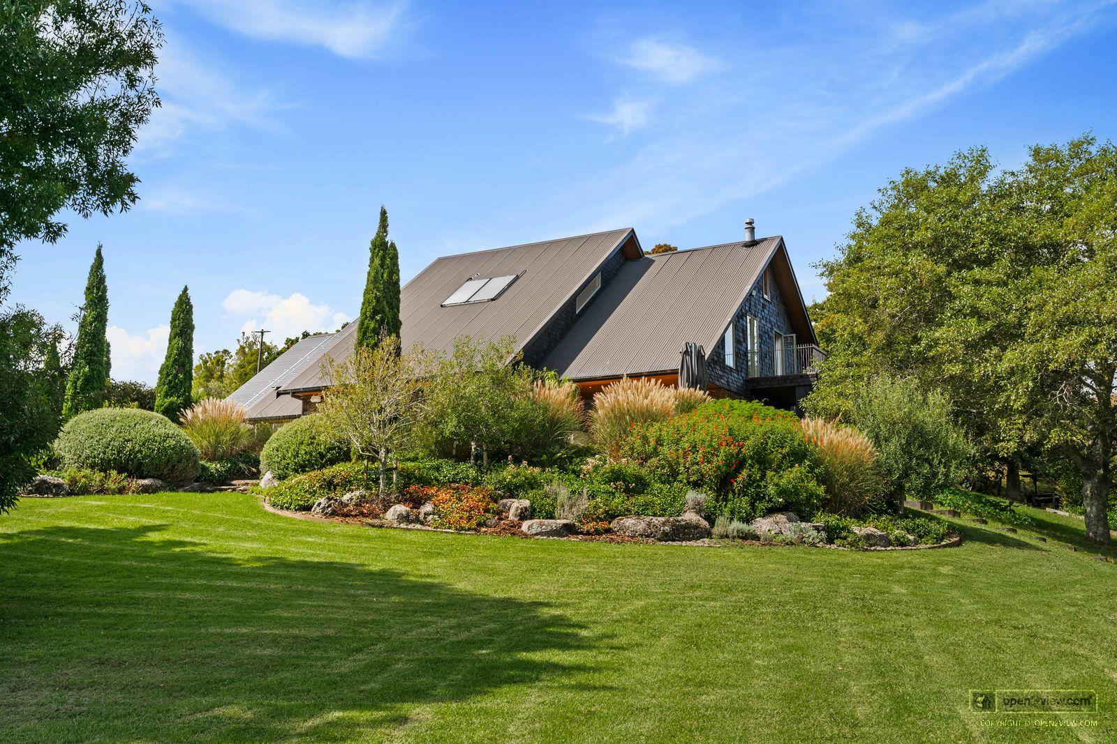 Slider image of 109 Glenmore Road, Auckland