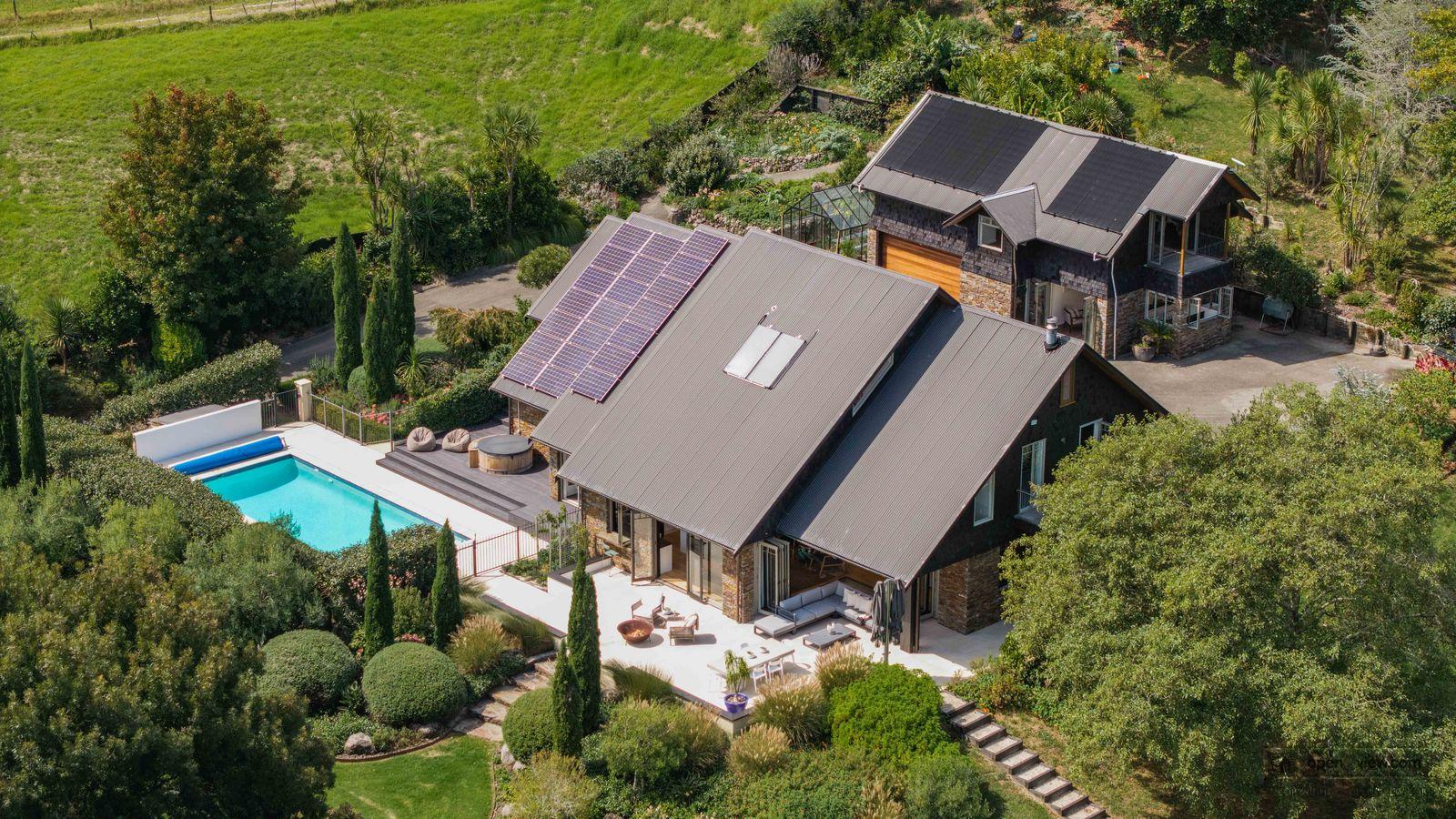 Slider image of 109 Glenmore Road, Auckland