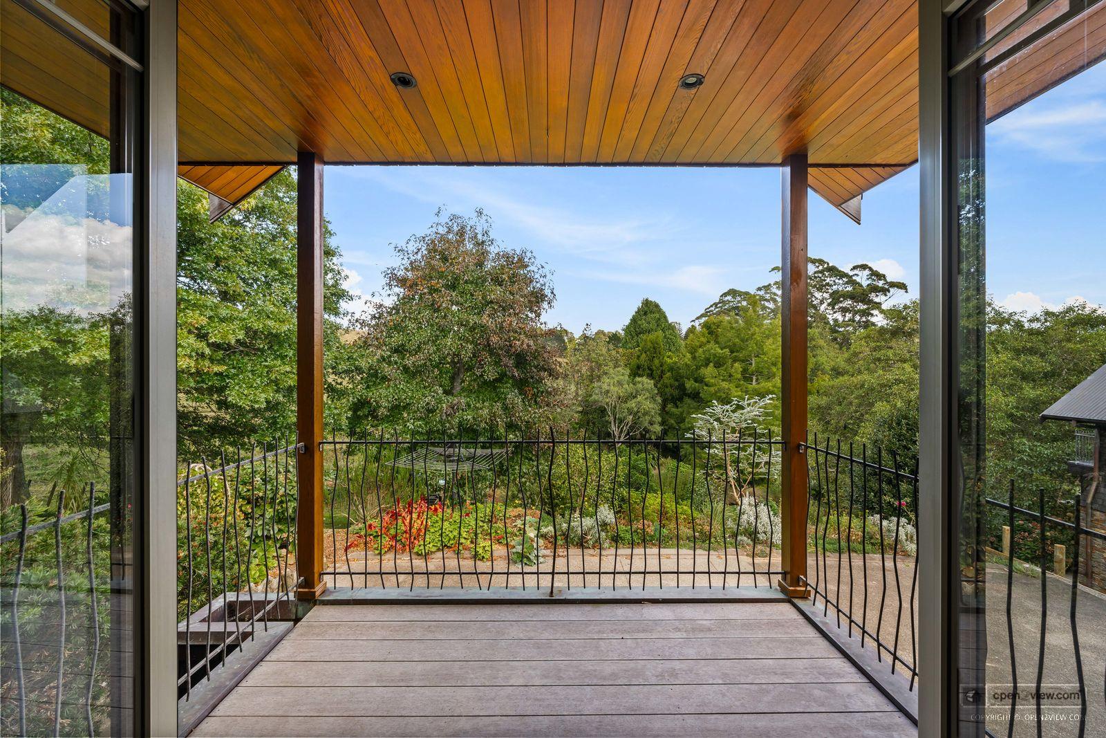Slider image of 109 Glenmore Road, Auckland