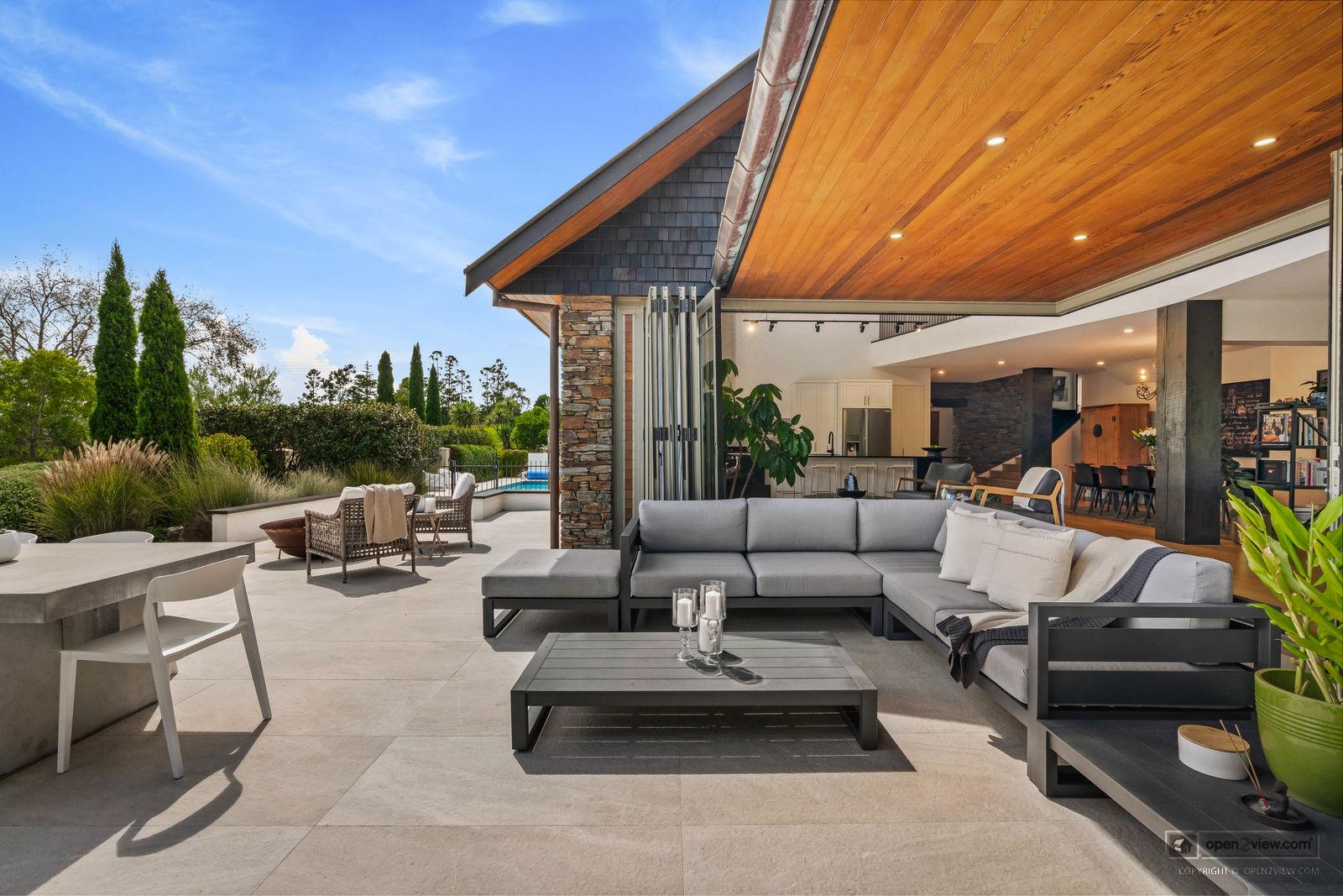 Slider image of 109 Glenmore Road, Auckland