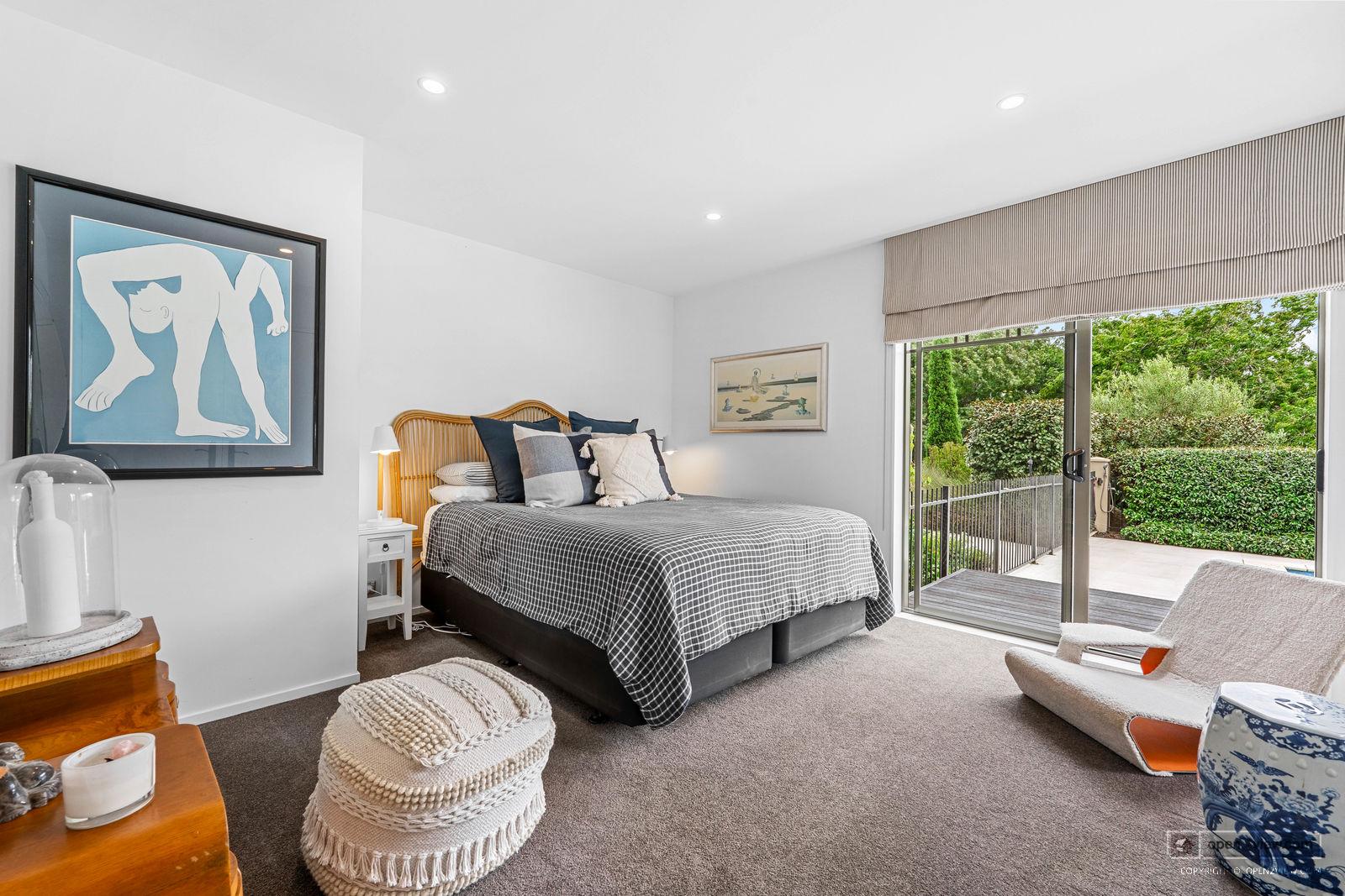 Slider image of 109 Glenmore Road, Auckland